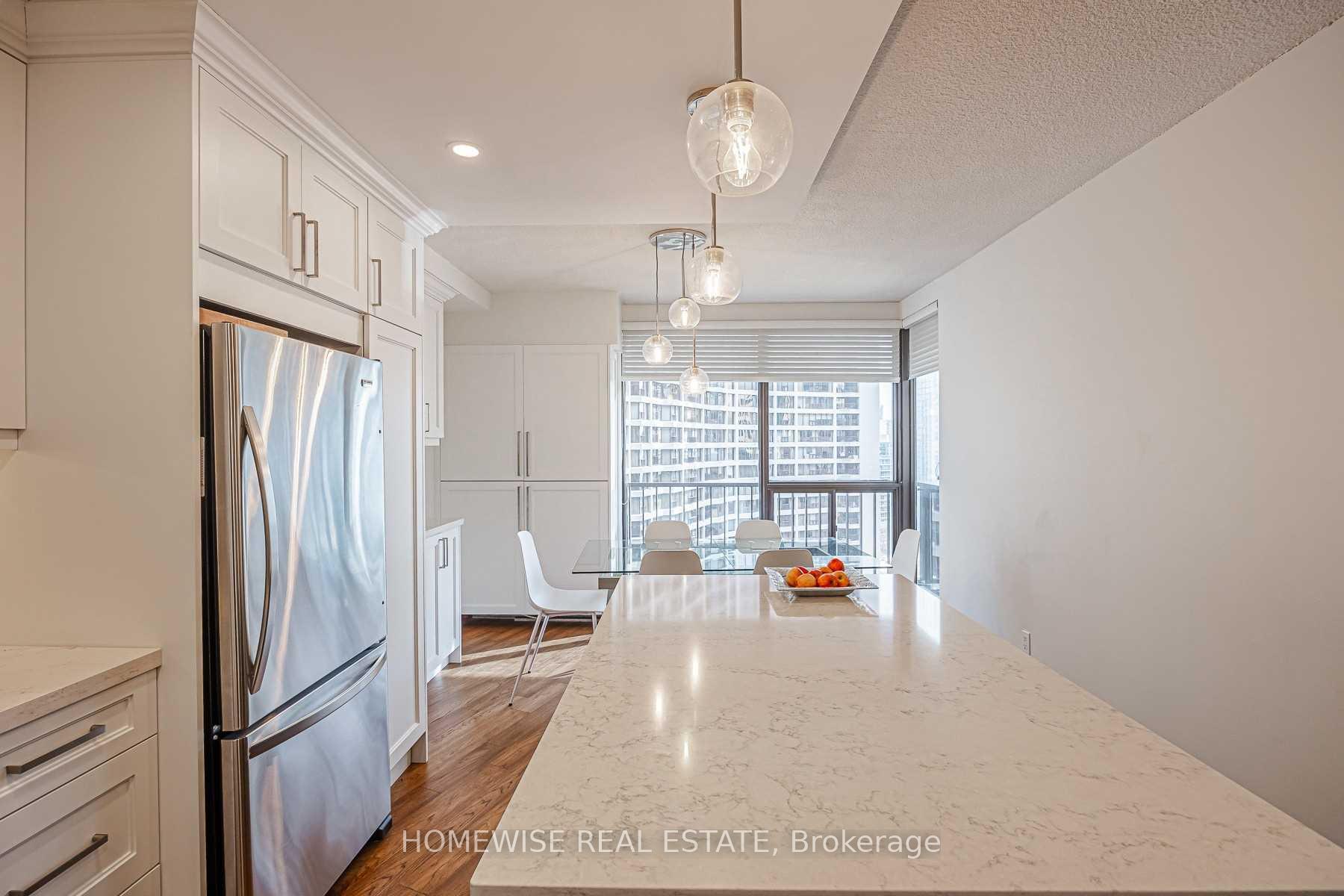 Photo 17 of Unit 1808, 33 Harbour Square, Toronto, Waterfront Communities — HOMEH