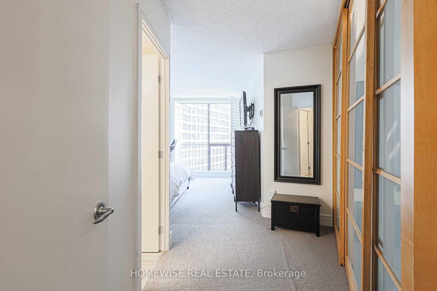 Photo 28 of Unit 1808, 33 Harbour Square, Toronto, Waterfront Communities — HOMEH