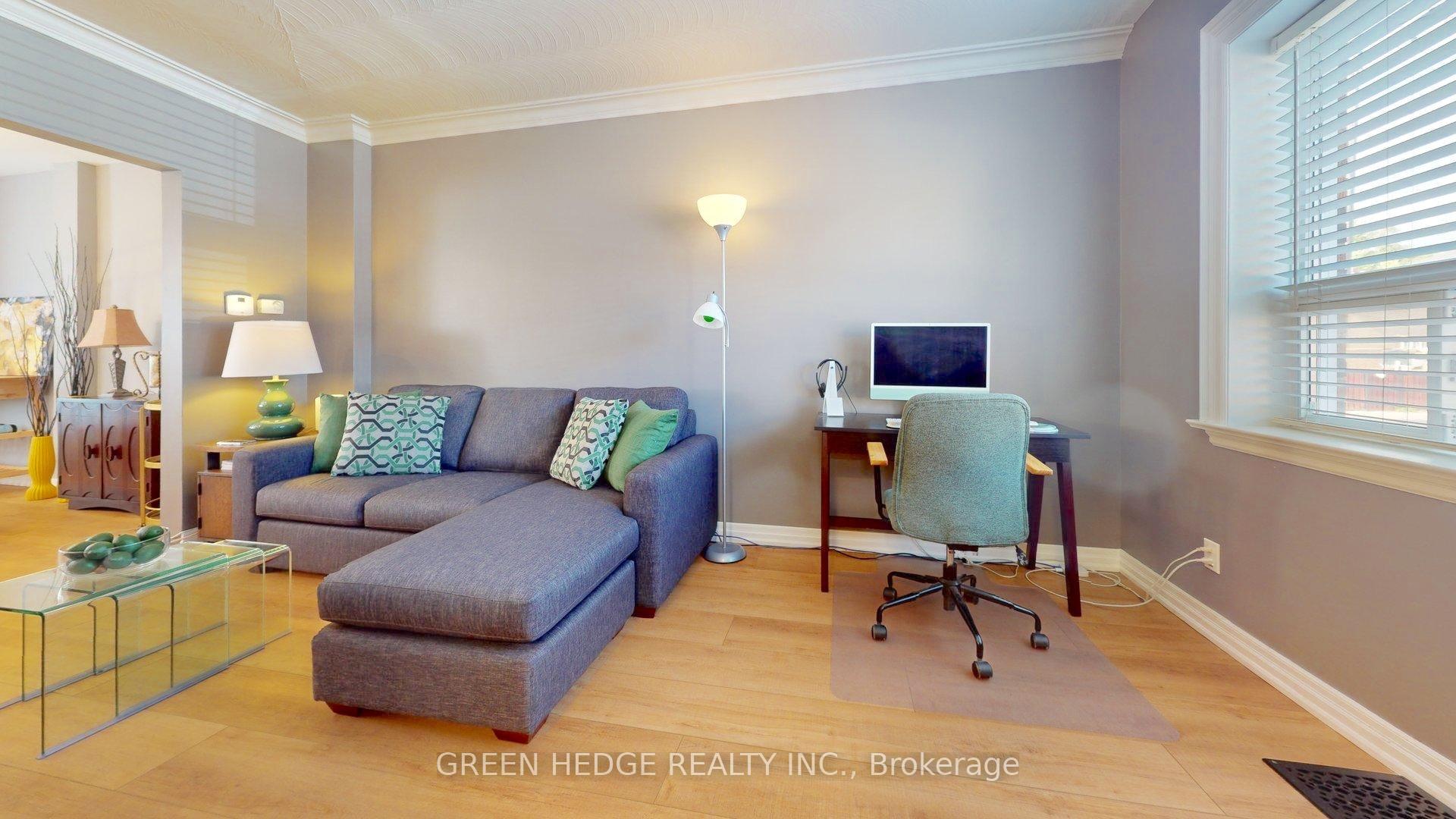 Photo 12 of 66 Cliff Street, Toronto, Rockcliffe-Smythe — HOMEH