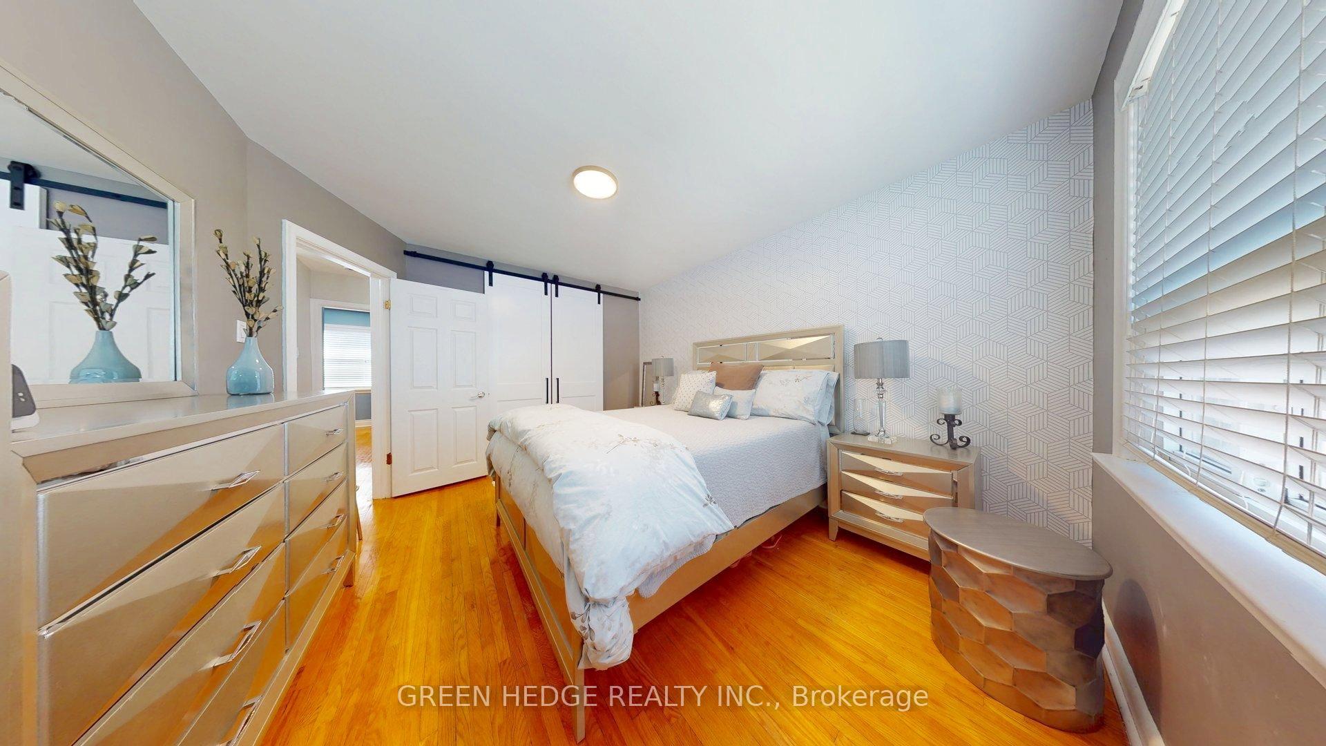 Photo 15 of 66 Cliff Street, Toronto, Rockcliffe-Smythe — HOMEH