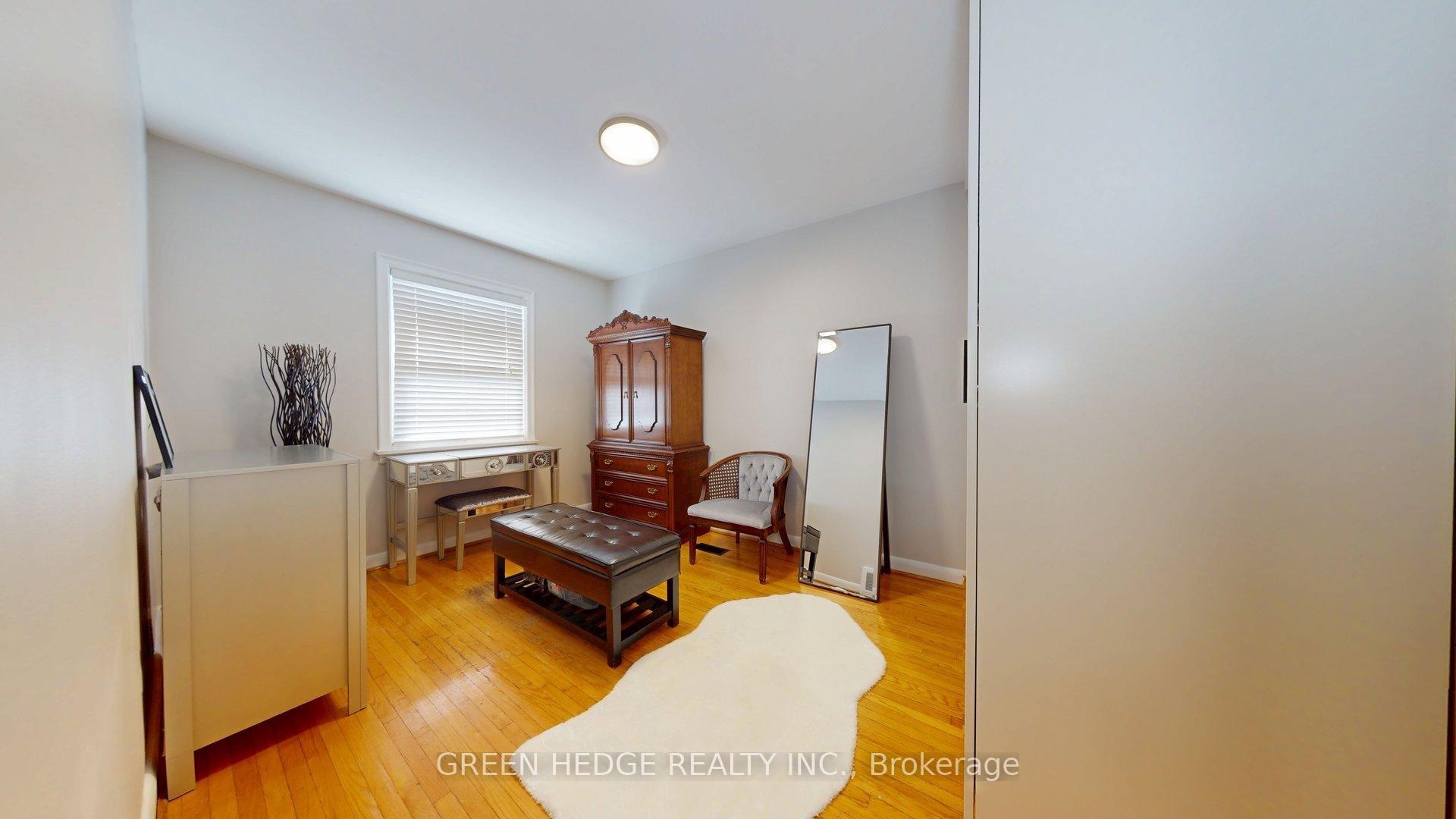 Photo 18 of 66 Cliff Street, Toronto, Rockcliffe-Smythe — HOMEH