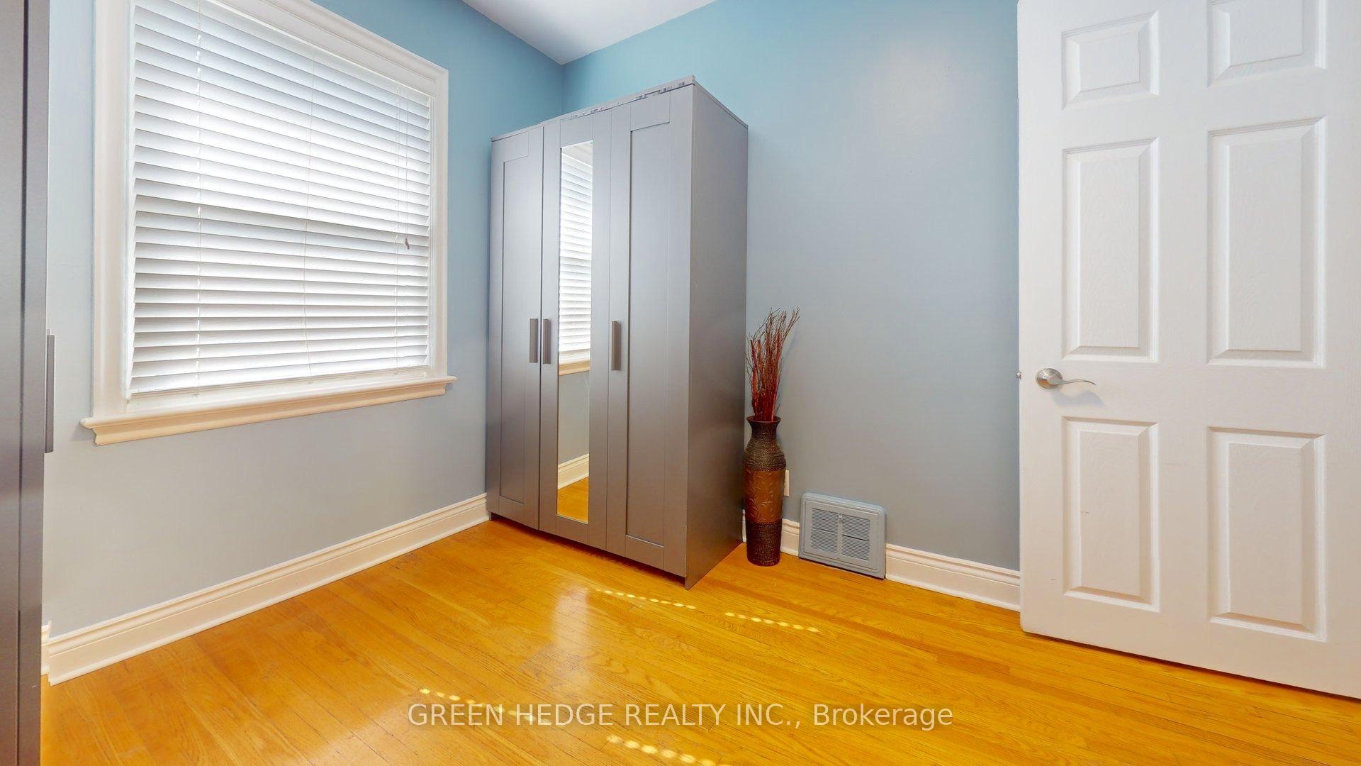 Photo 20 of 66 Cliff Street, Toronto, Rockcliffe-Smythe — HOMEH