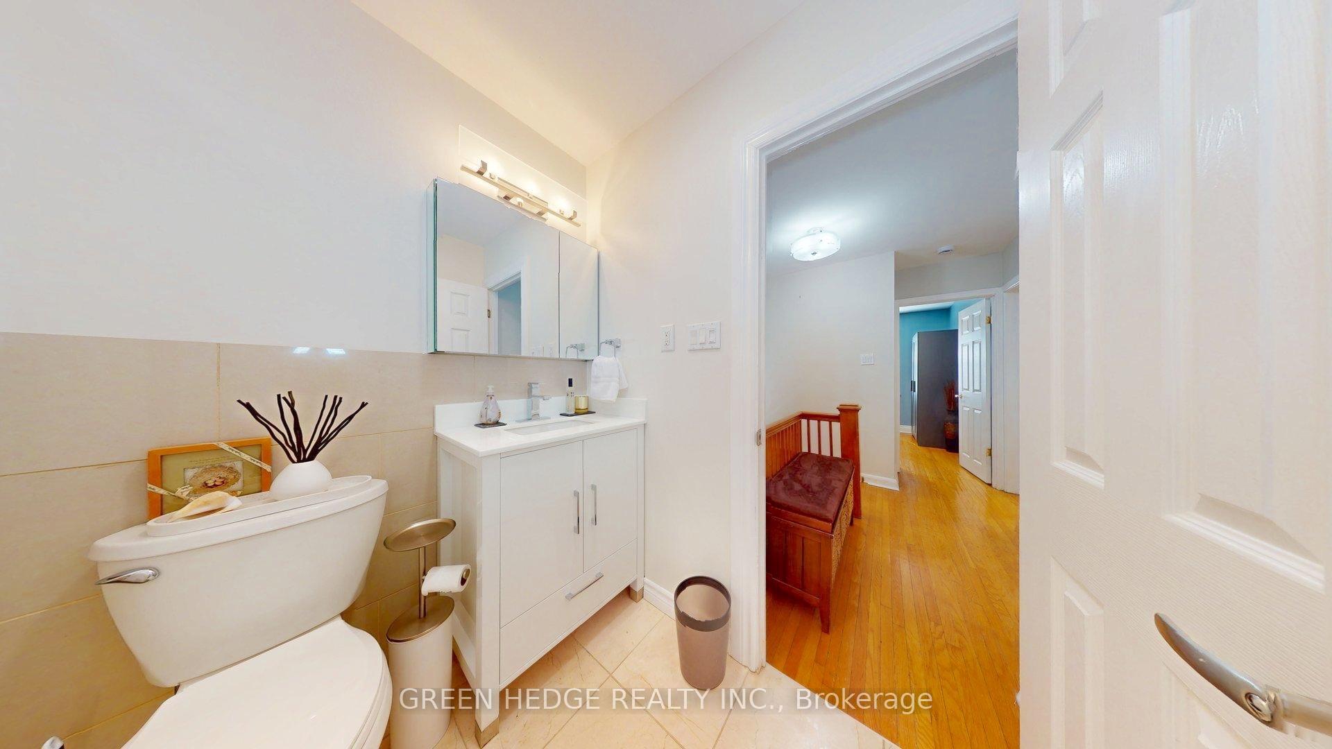 Photo 23 of 66 Cliff Street, Toronto, Rockcliffe-Smythe — HOMEH
