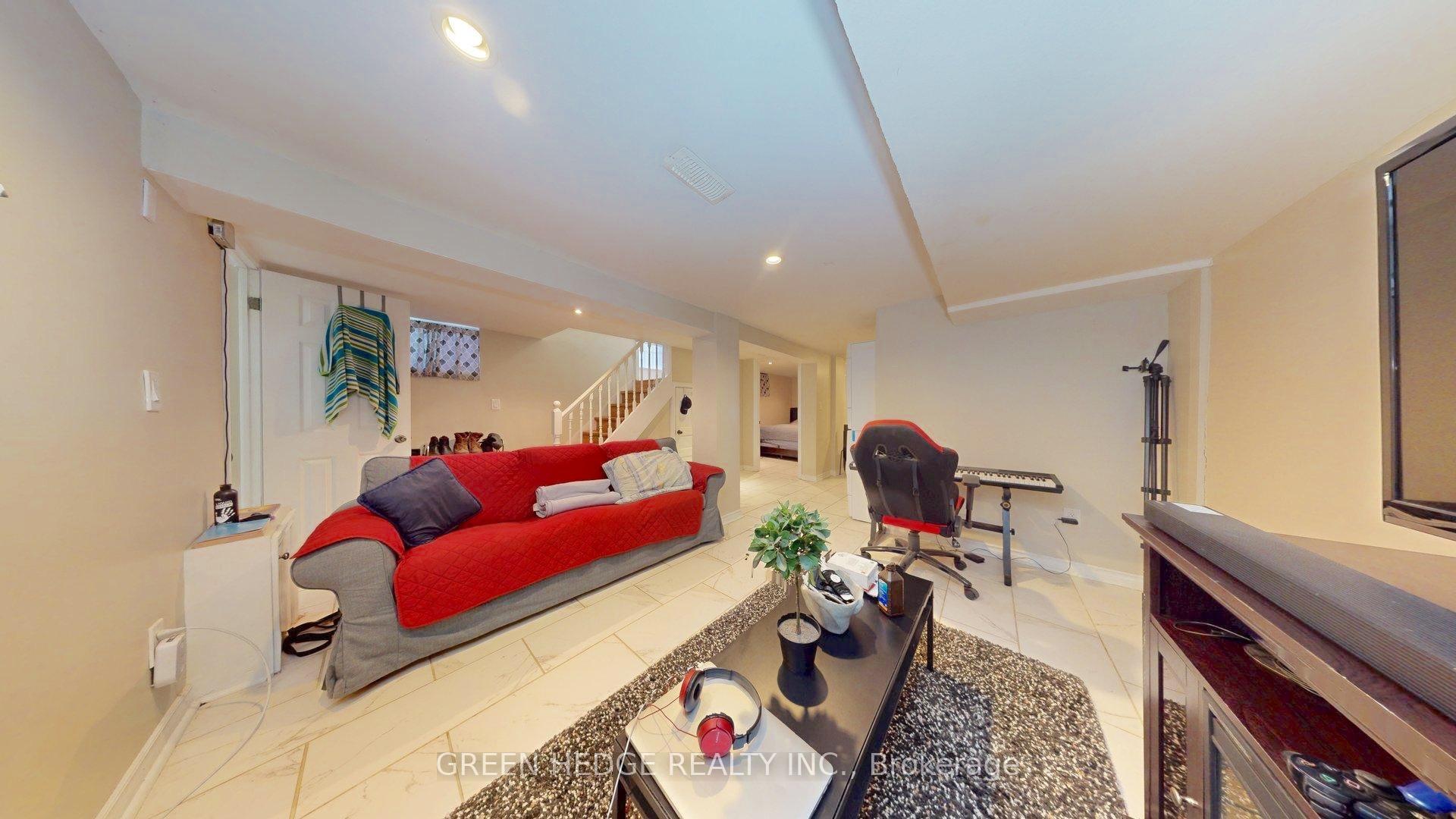Photo 25 of 66 Cliff Street, Toronto, Rockcliffe-Smythe — HOMEH