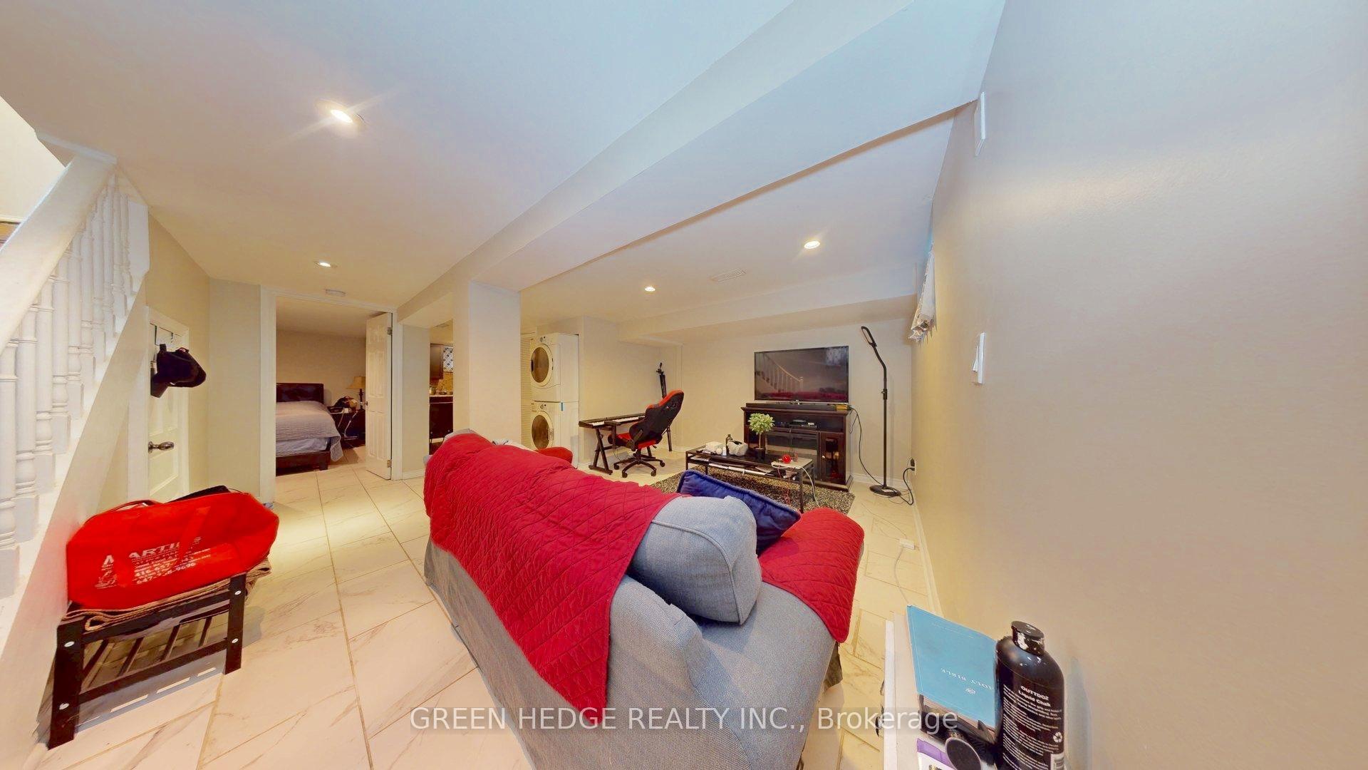 Photo 26 of 66 Cliff Street, Toronto, Rockcliffe-Smythe — HOMEH