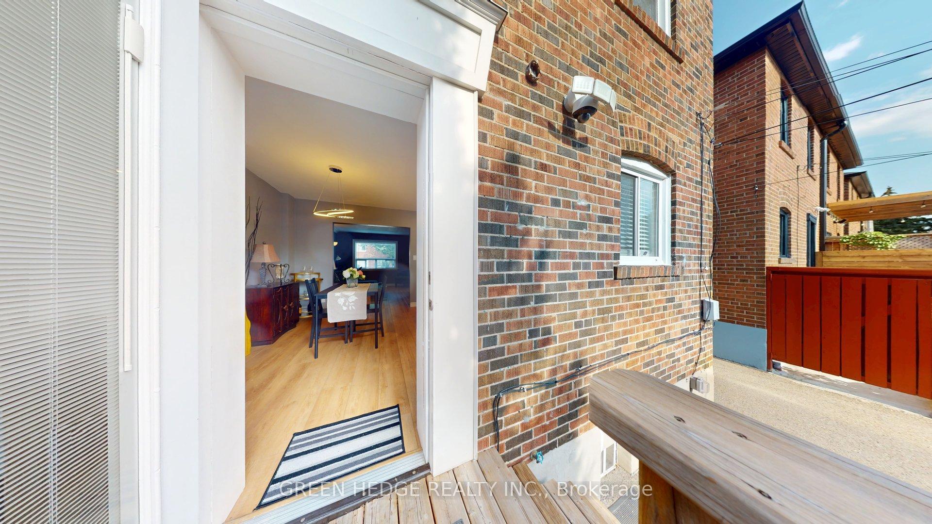 Photo 34 of 66 Cliff Street, Toronto, Rockcliffe-Smythe — HOMEH
