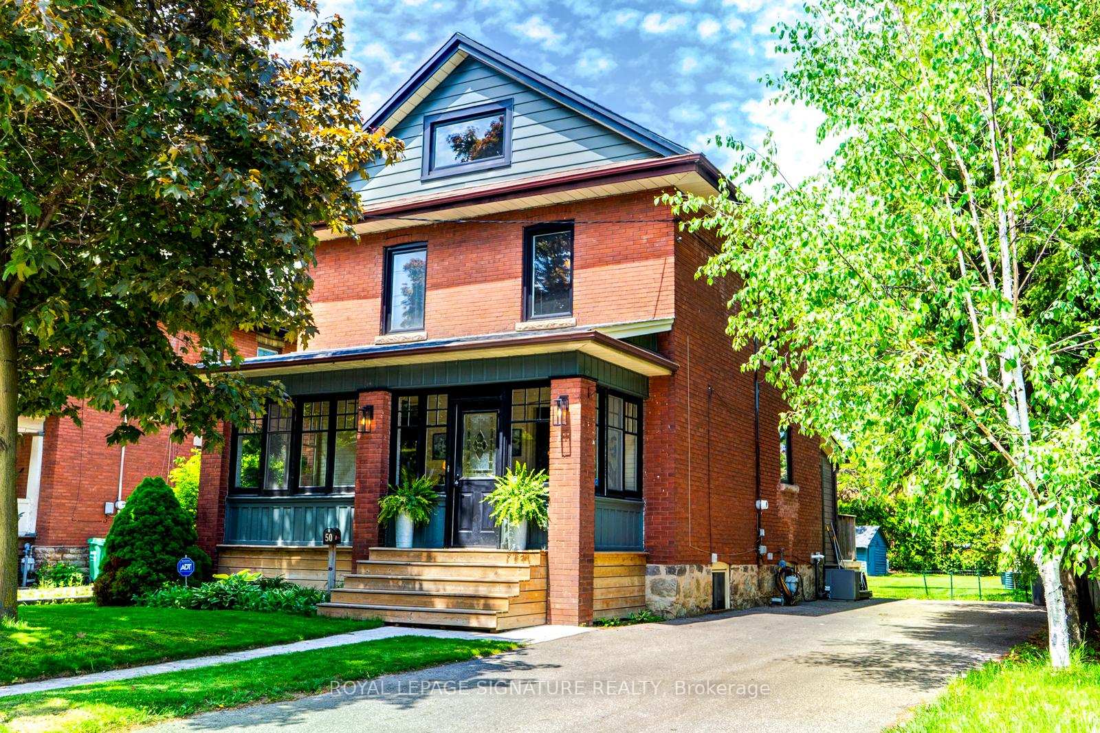 Photo of 50 Rosedale Avenue W