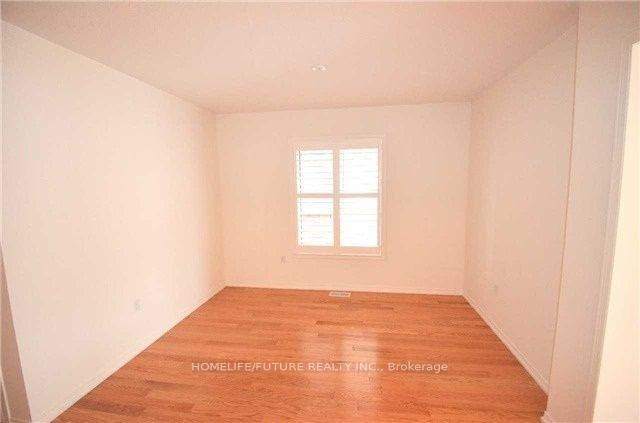 Photo 11 of 215 Windfields Farm Drive, Oshawa, Windfields — HOMEH