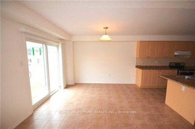Photo 15 of 215 Windfields Farm Drive, Oshawa, Windfields — HOMEH
