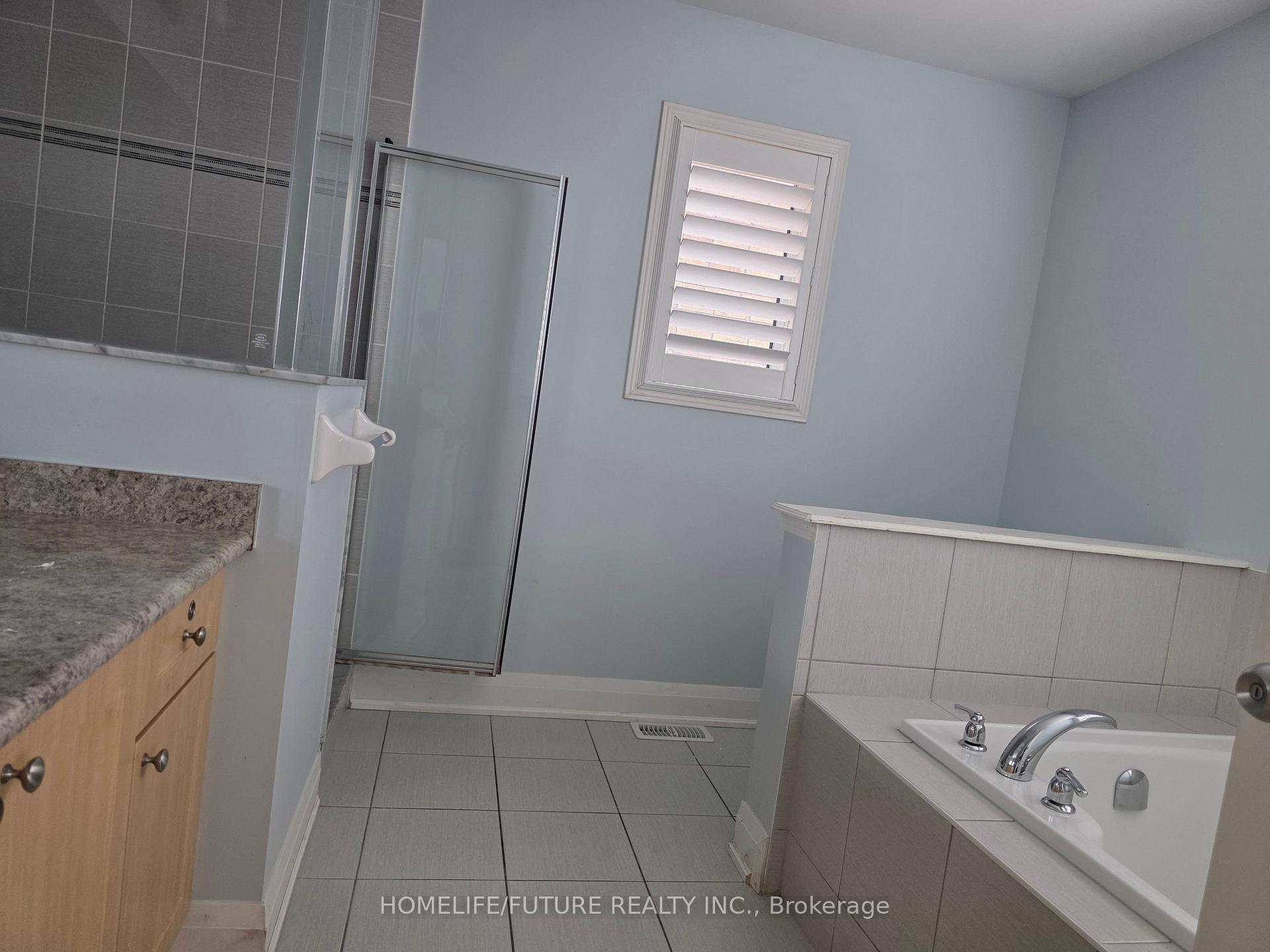 Photo 32 of 215 Windfields Farm Drive, Oshawa, Windfields — HOMEH