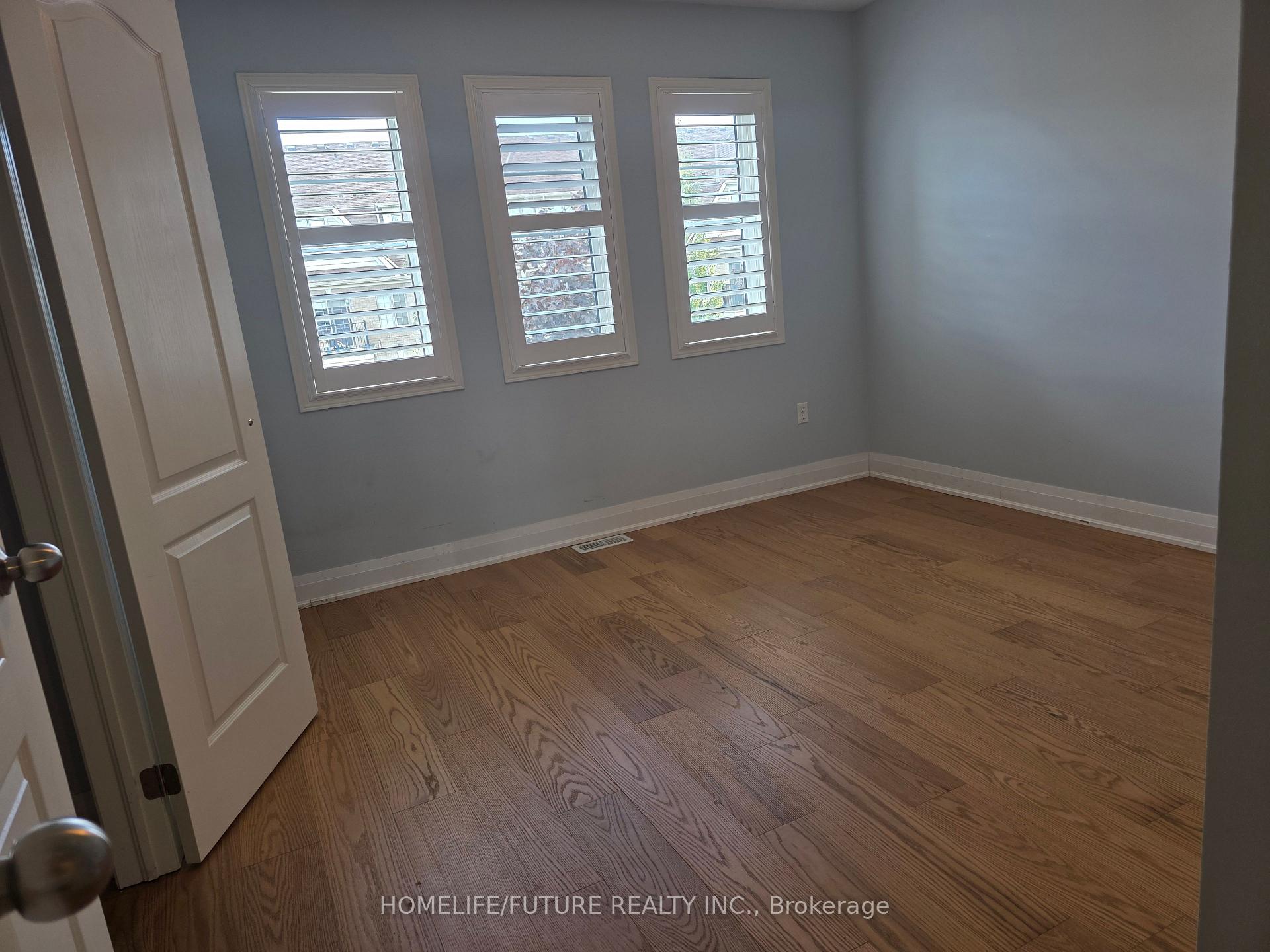 Photo 39 of 215 Windfields Farm Drive, Oshawa, Windfields — HOMEH