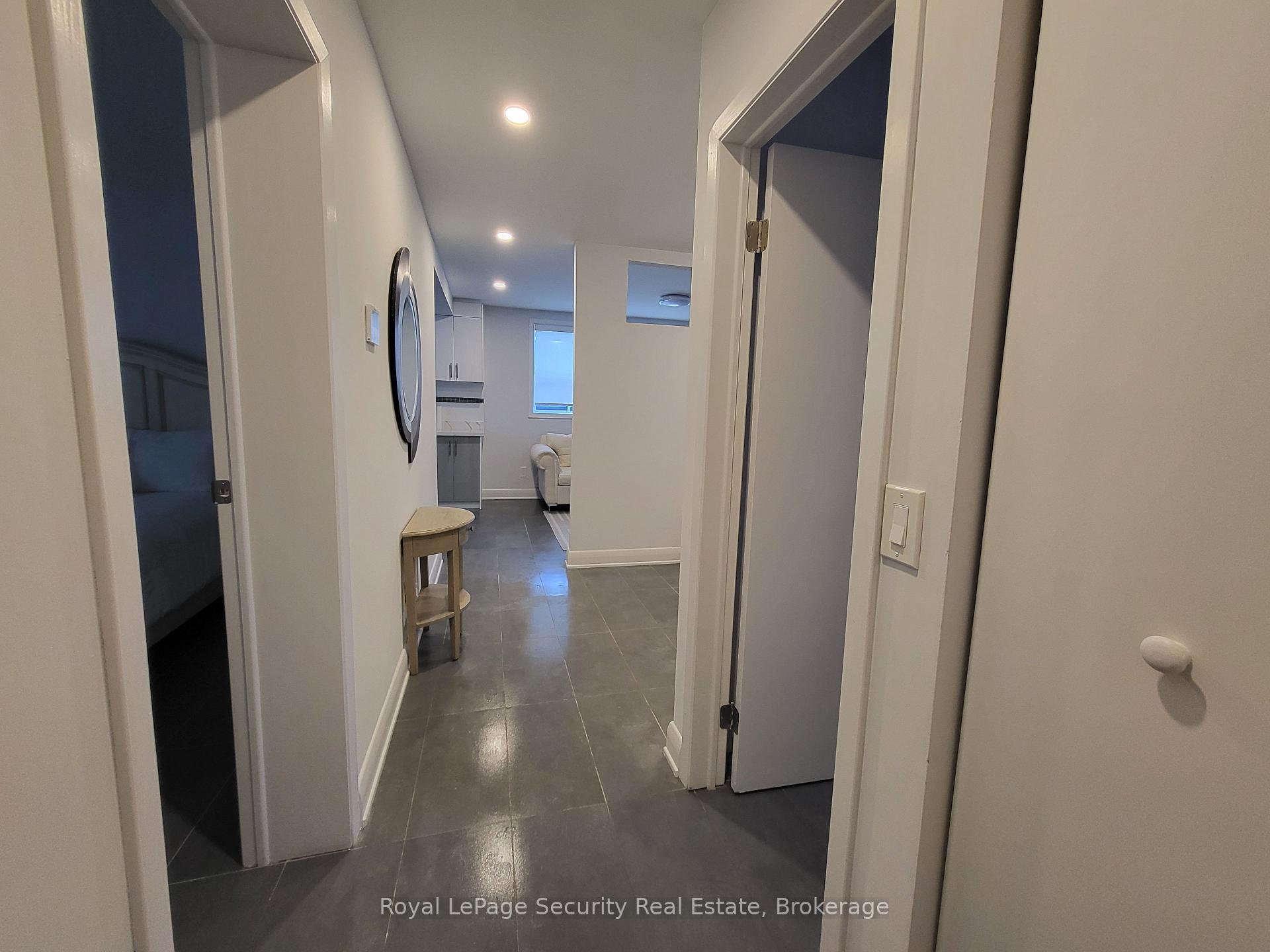 Photo 11 of Unit 2, 328 Lakeshore Road, Mississauga, Port Credit — HOMEH