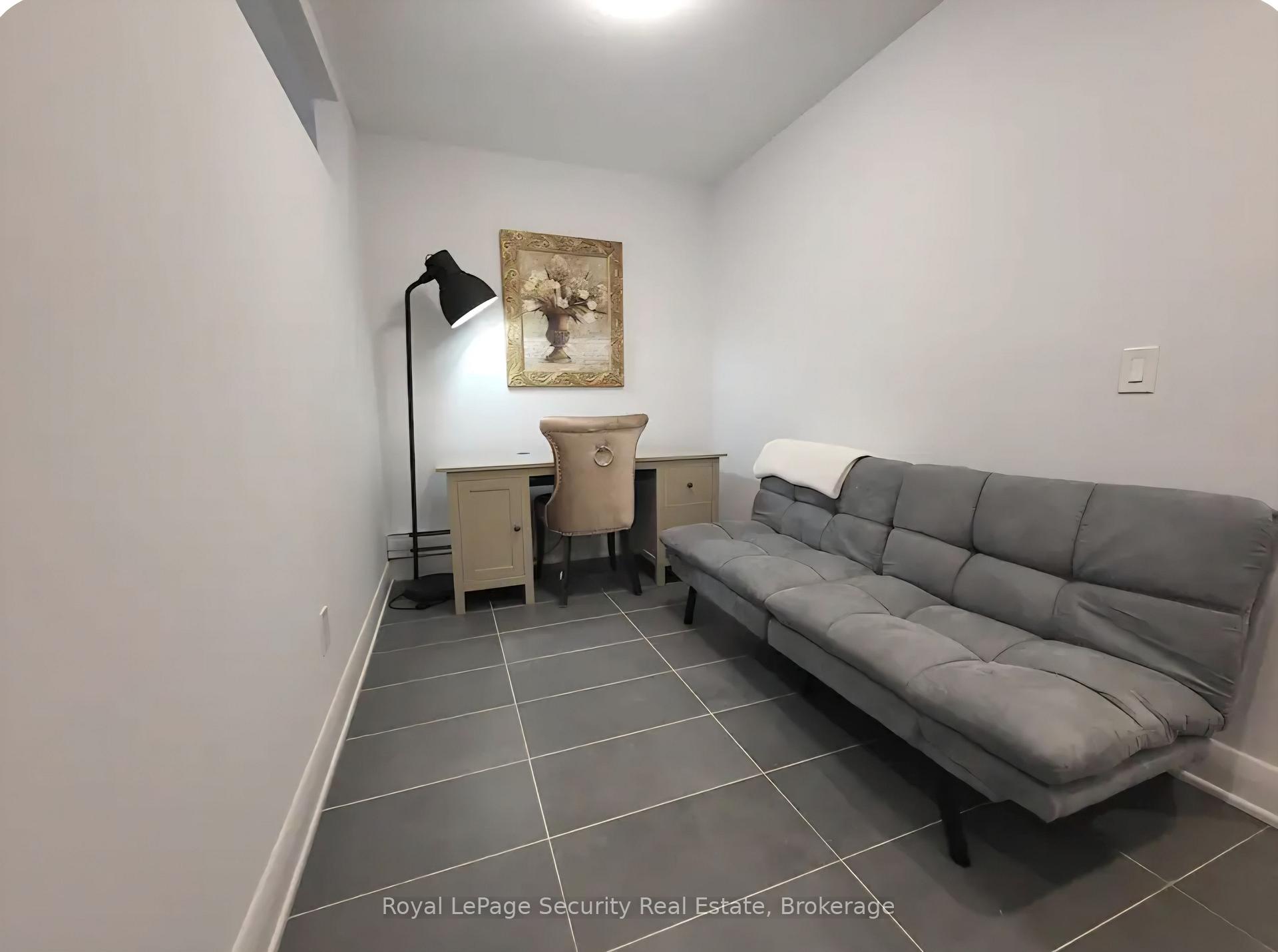 Photo 16 of Unit 2, 328 Lakeshore Road, Mississauga, Port Credit — HOMEH