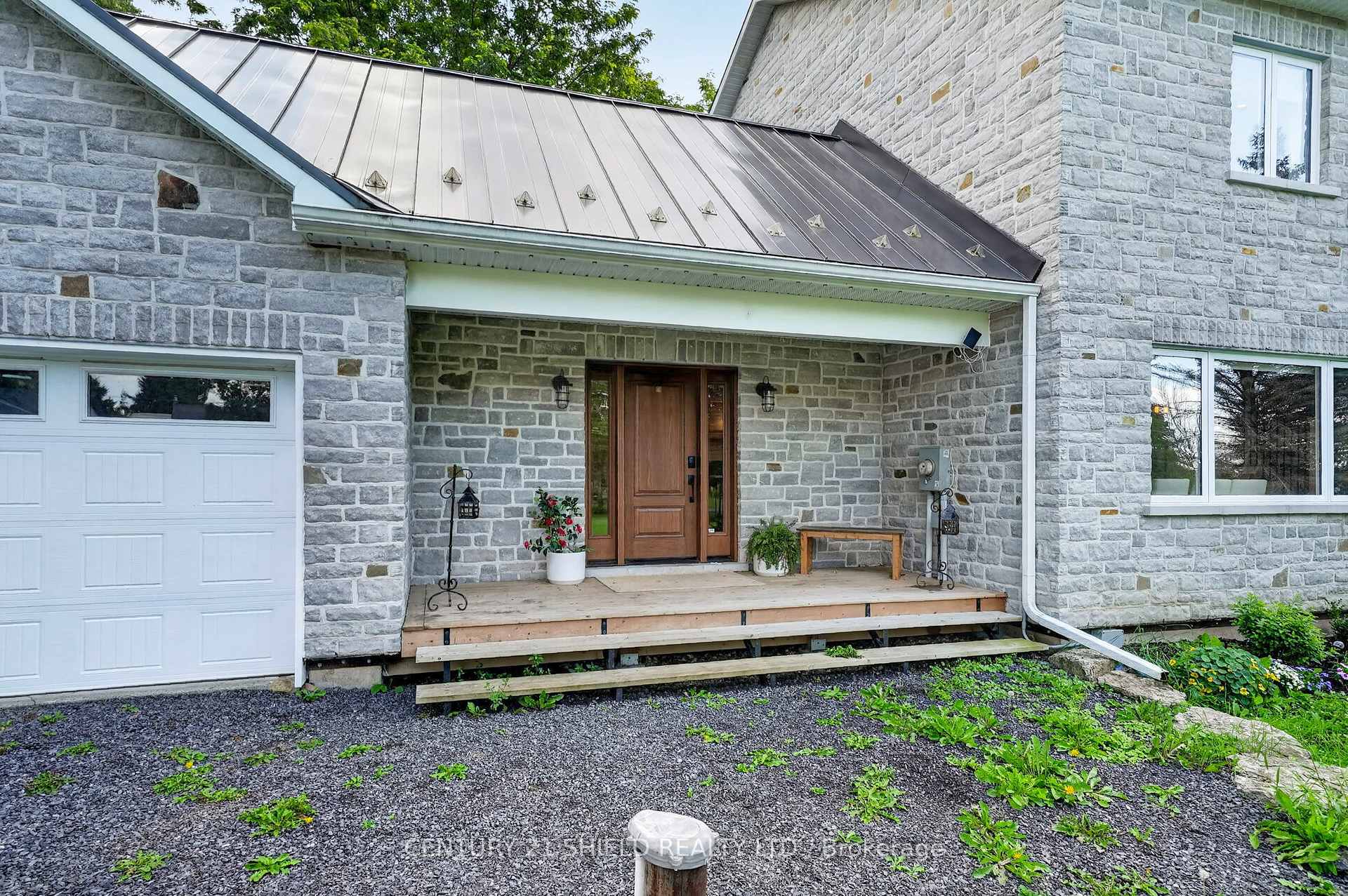 Photo 4 of 18322 Glen Road, South Glengarry, South Glengarry (Charlottenburgh) Twp — HOMEH