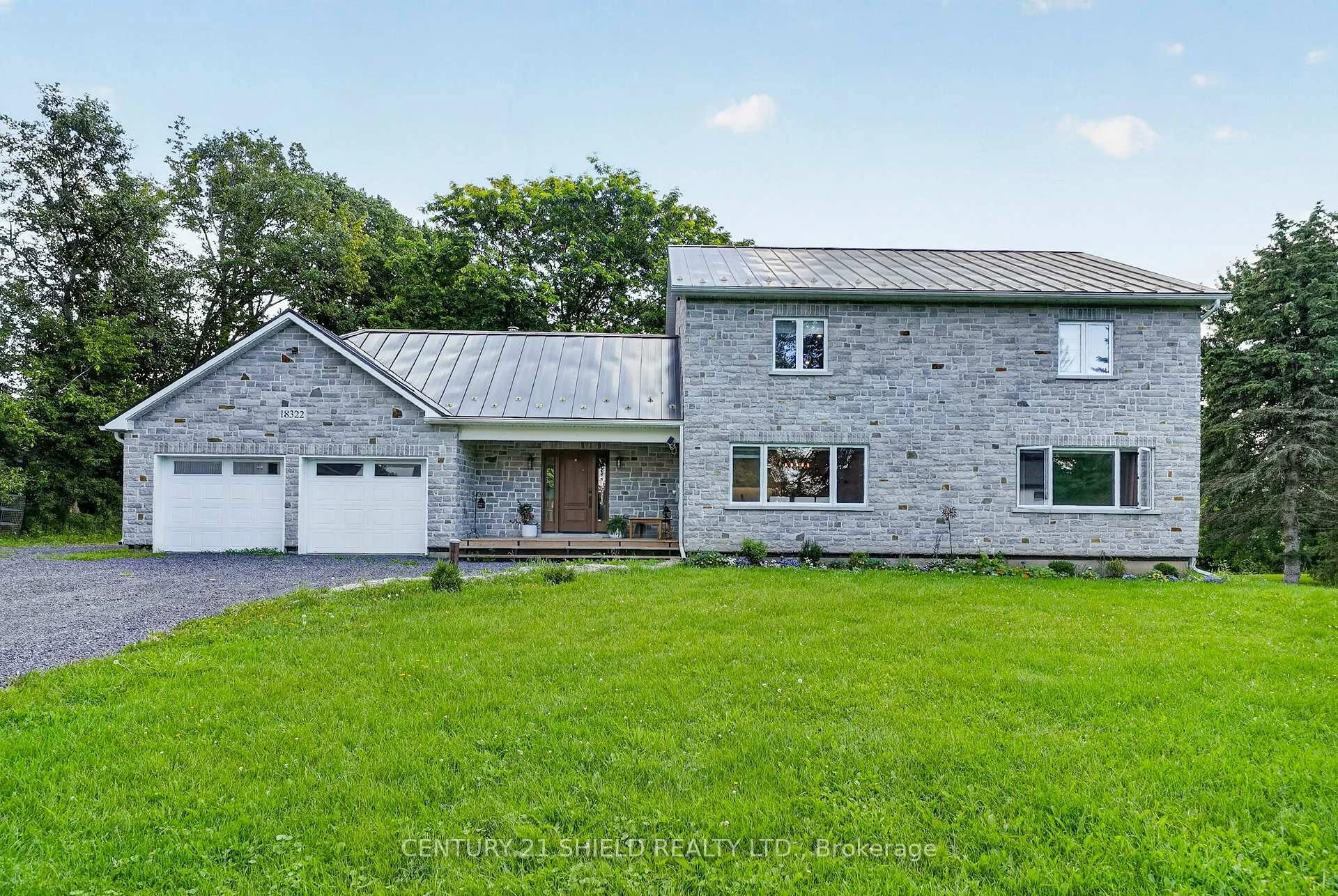 Photo 2 of 18322 Glen Road, South Glengarry, South Glengarry (Charlottenburgh) Twp — HOMEH