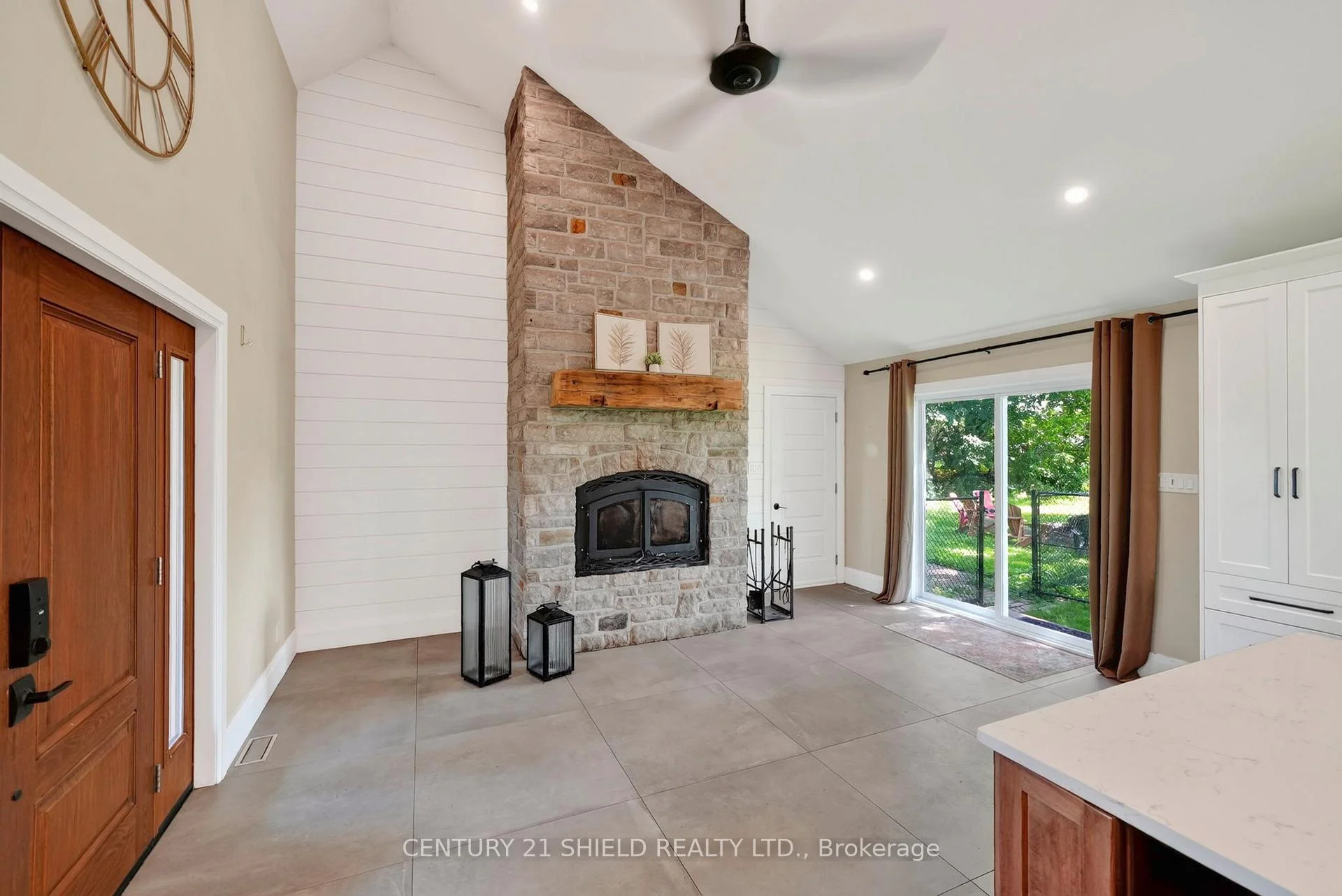 Photo 6 of 18322 Glen Road, South Glengarry, South Glengarry (Charlottenburgh) Twp — HOMEH