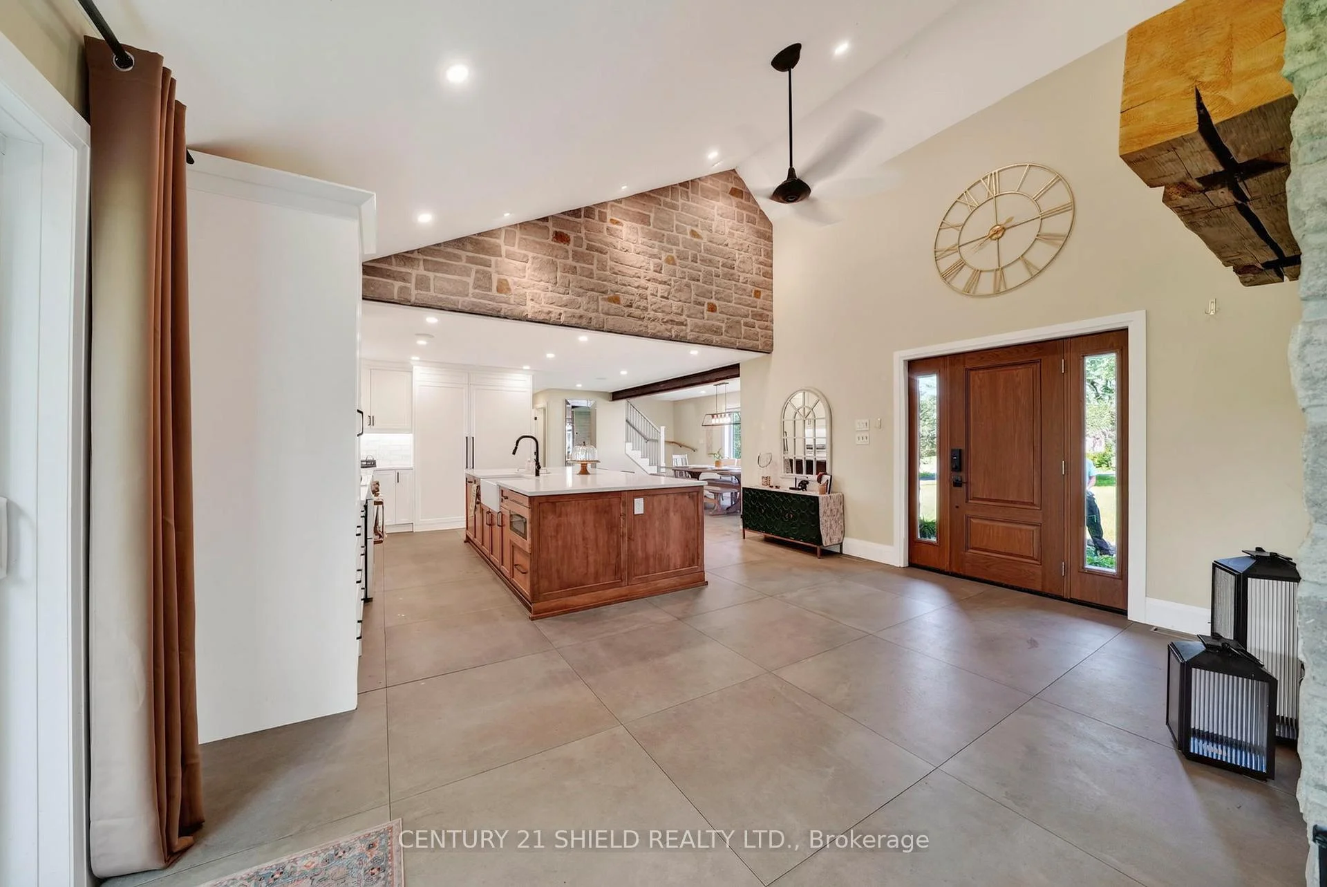 Photo 9 of 18322 Glen Road, South Glengarry, South Glengarry (Charlottenburgh) Twp — HOMEH