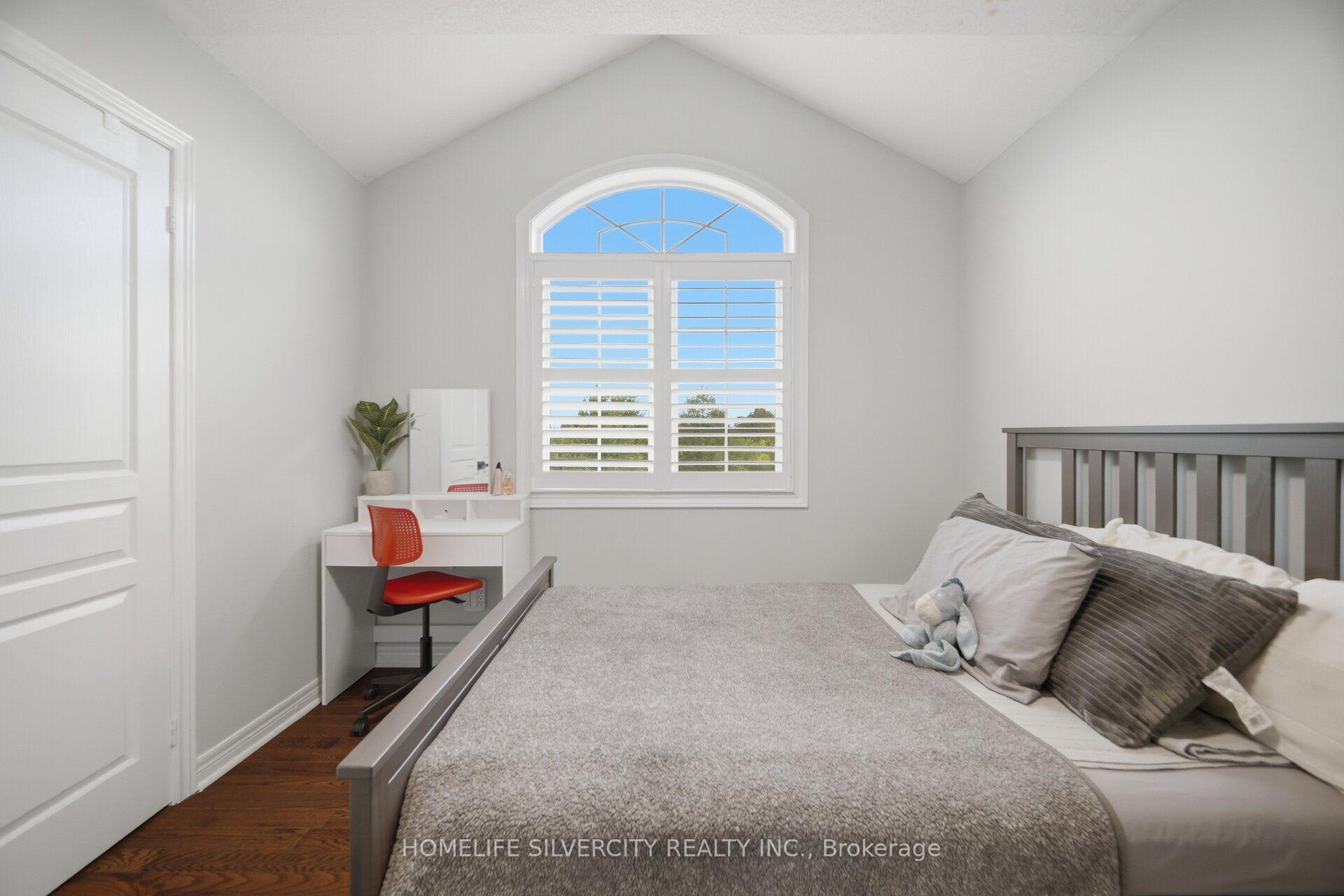 Photo 28 of 11 Swales Crescent, Brampton, Sandringham-Wellington — HOMEH