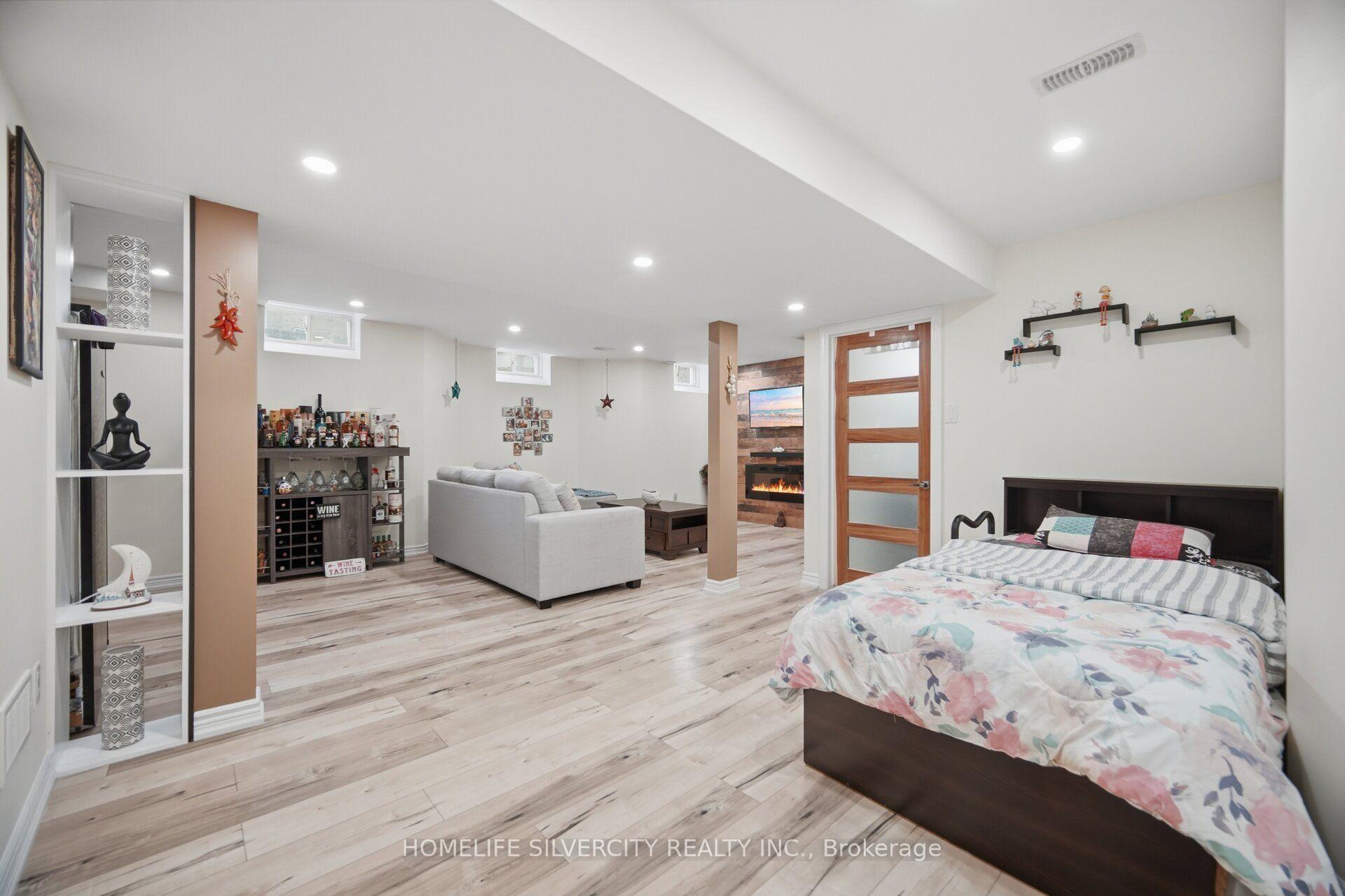 Photo 38 of 11 Swales Crescent, Brampton, Sandringham-Wellington — HOMEH
