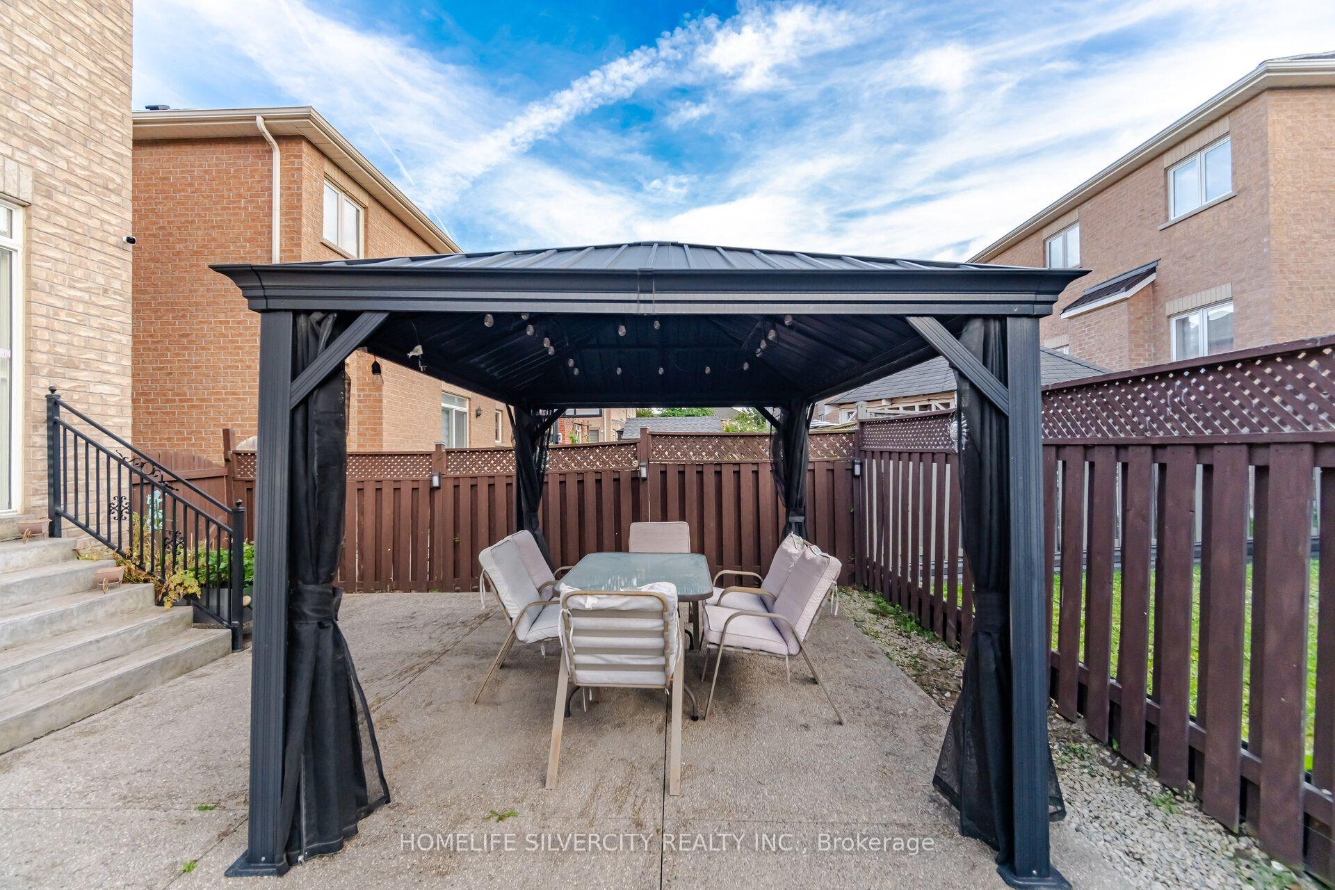 Photo 47 of 11 Swales Crescent, Brampton, Sandringham-Wellington — HOMEH