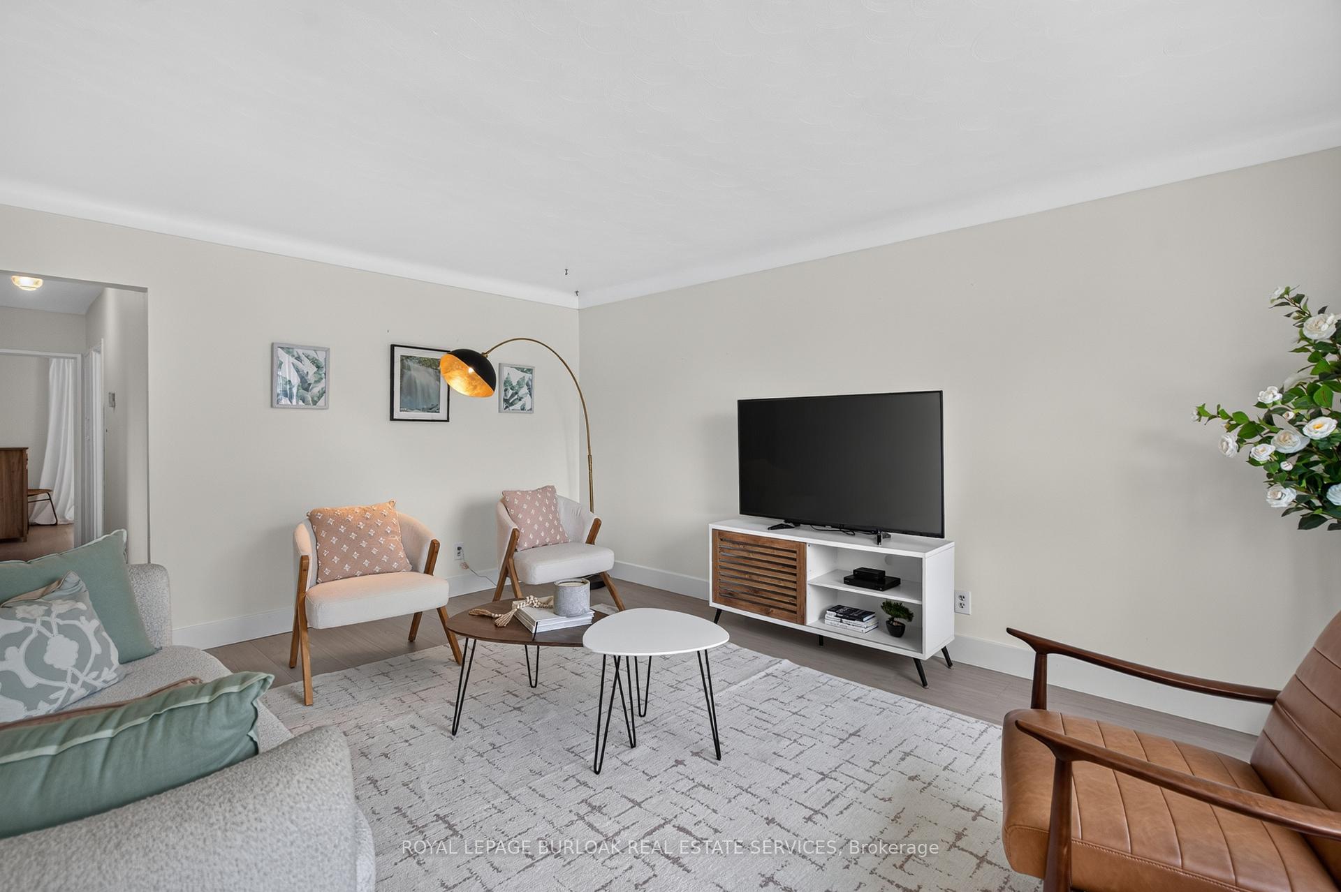 Photo 3 of 236 Hammersmith Court, Burlington, Appleby — HOMEH