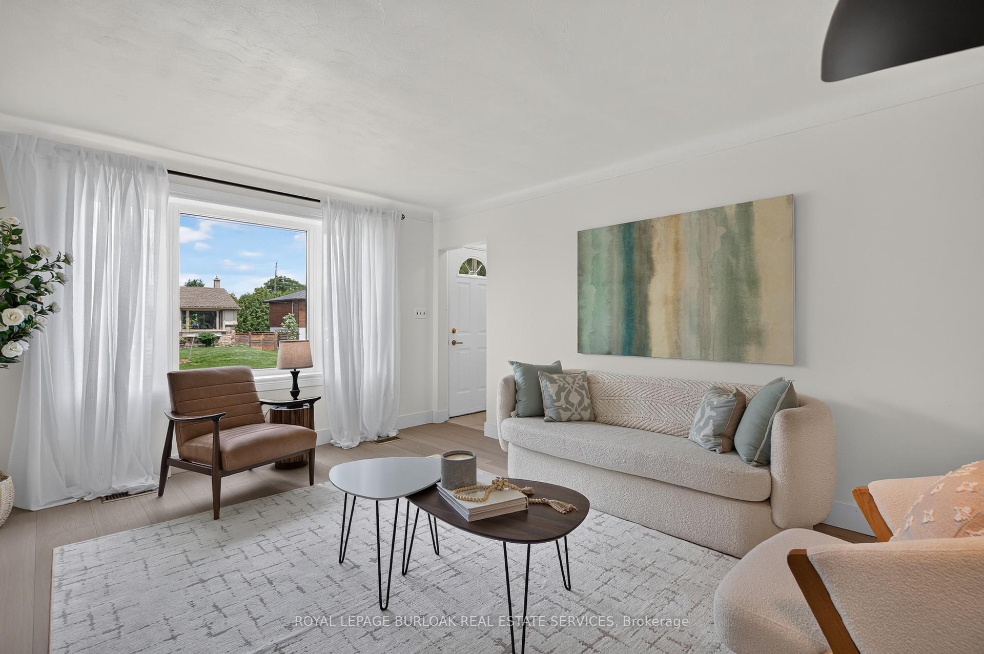 Photo 4 of 236 Hammersmith Court, Burlington, Appleby — HOMEH
