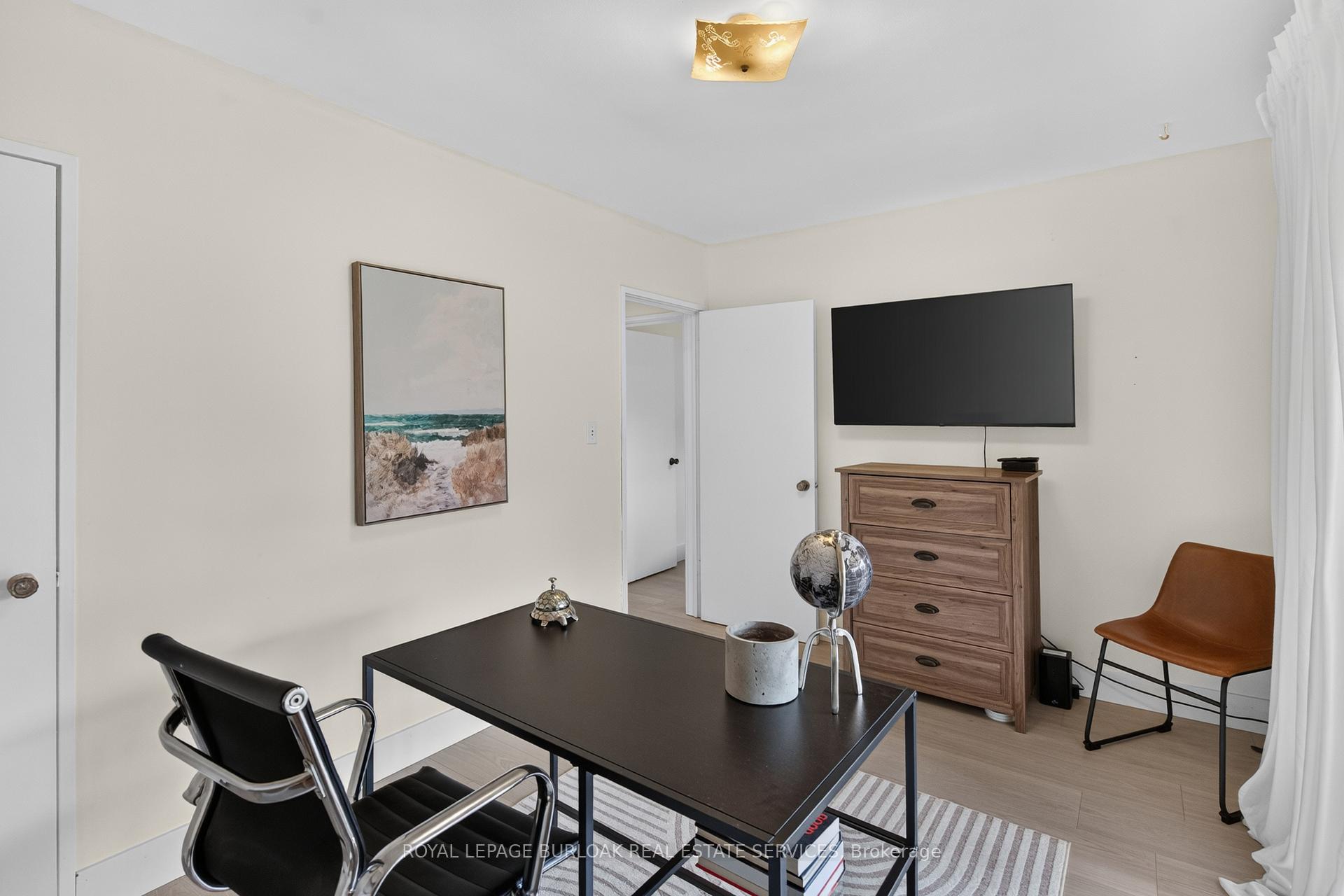 Photo 9 of 236 Hammersmith Court, Burlington, Appleby — HOMEH