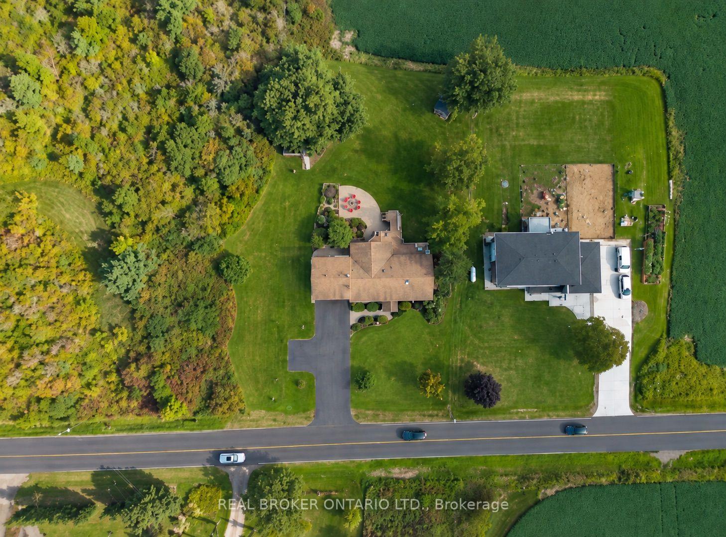 Photo 2 of 4202 Sideroad 1, Burlington, Rural Burlington — HOMEH