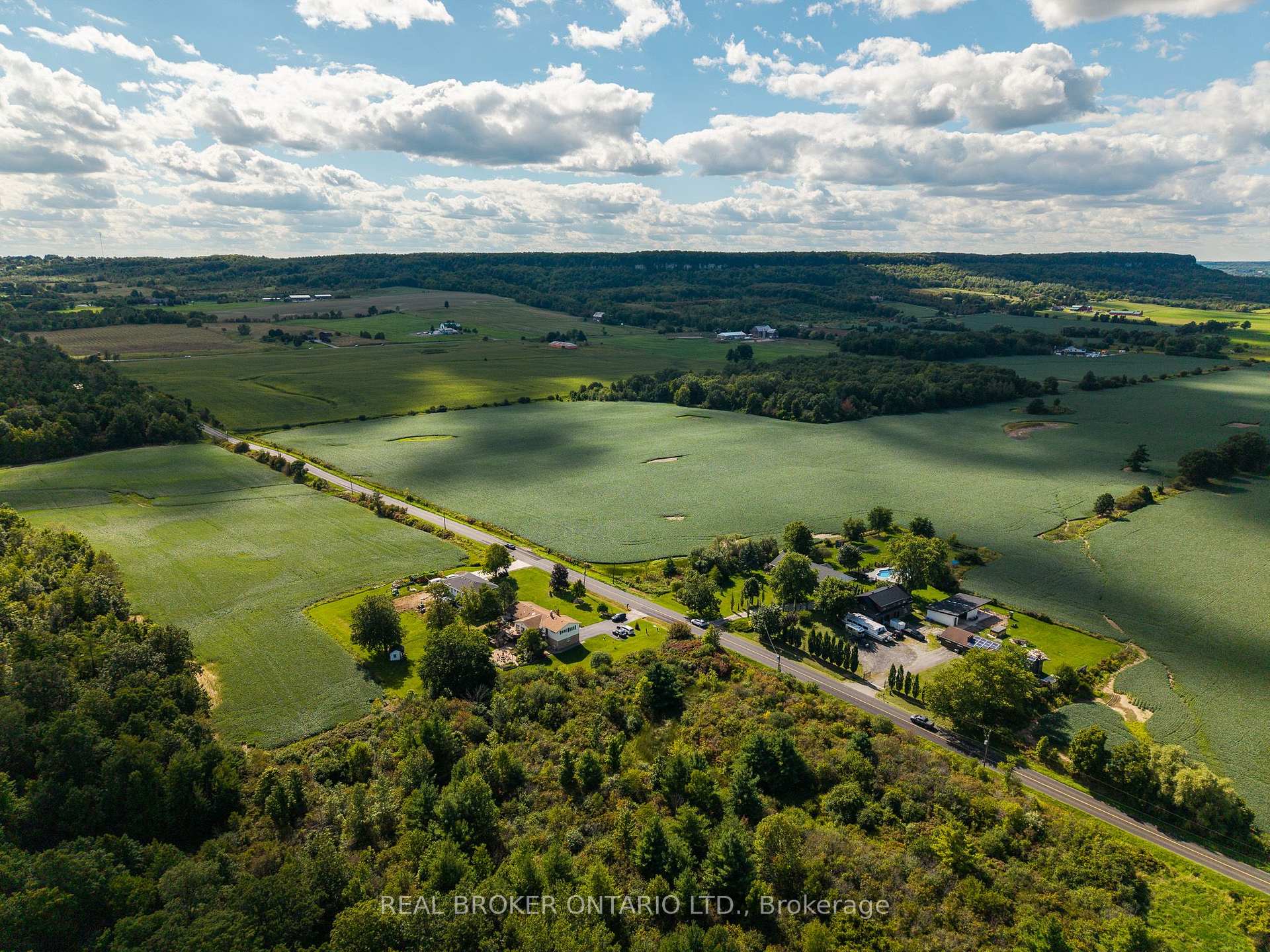 Photo 47 of 4202 Sideroad 1, Burlington, Rural Burlington — HOMEH