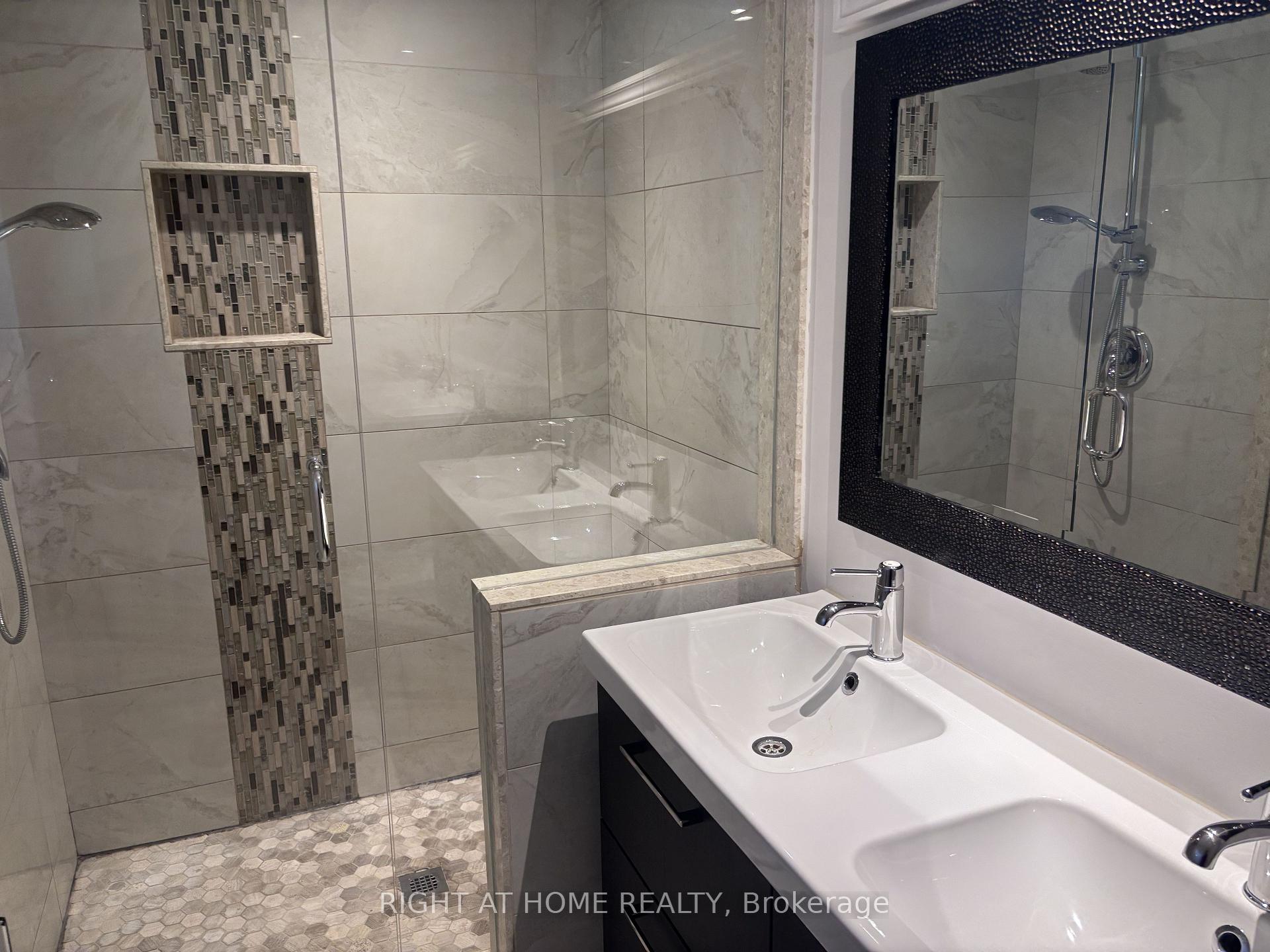 Photo 4 of 60 Brookridge Drive, Scarborough, Bendale — HOMEH