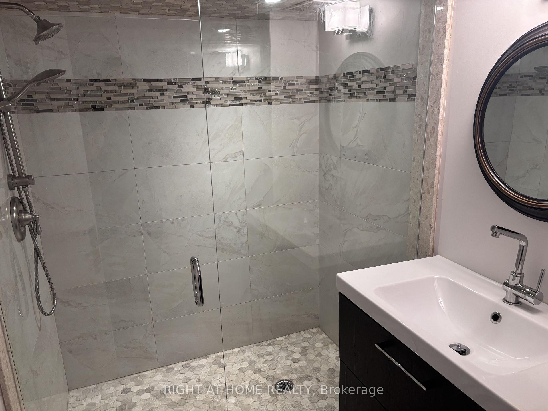 Photo 8 of 60 Brookridge Drive, Scarborough, Bendale — HOMEH