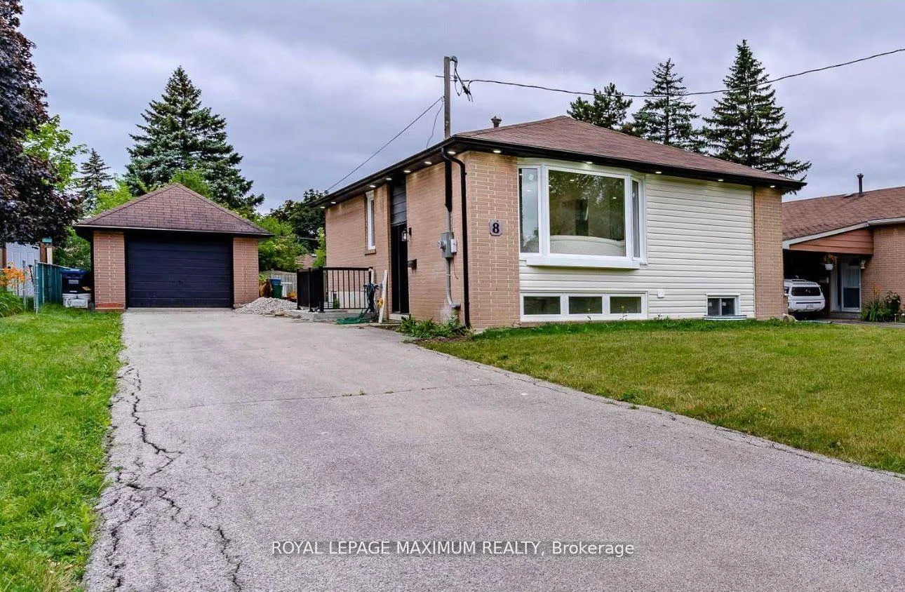 Photo 1 of Unit Upper Level, 8 Lawrence Crescent, Brampton, Bram East — HOMEH