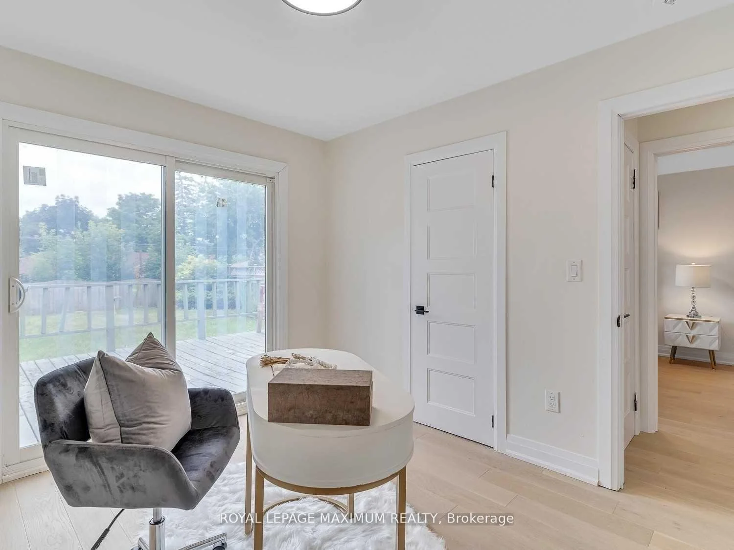 Photo 28 of Unit Upper Level, 8 Lawrence Crescent, Brampton, Bram East — HOMEH