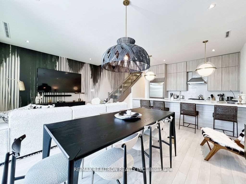 Photo 1 of 3661 Ferretti Court, Innisfil, Rural Innisfil — HOMEH