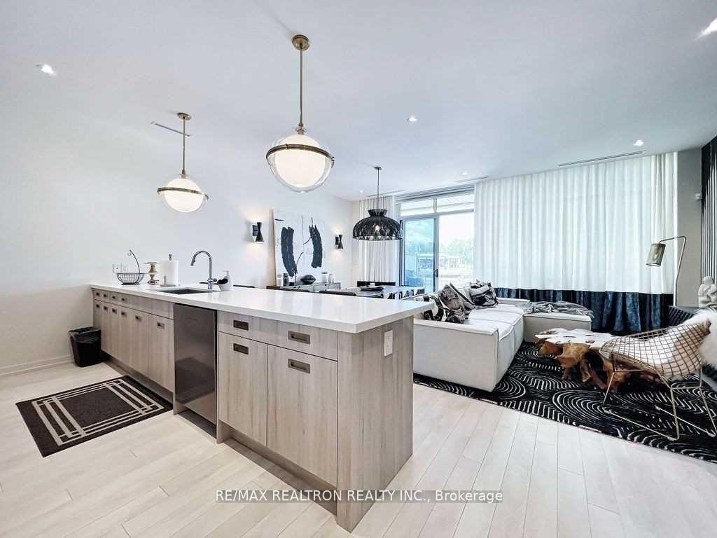 Photo 2 of 3661 Ferretti Court, Innisfil, Rural Innisfil — HOMEH