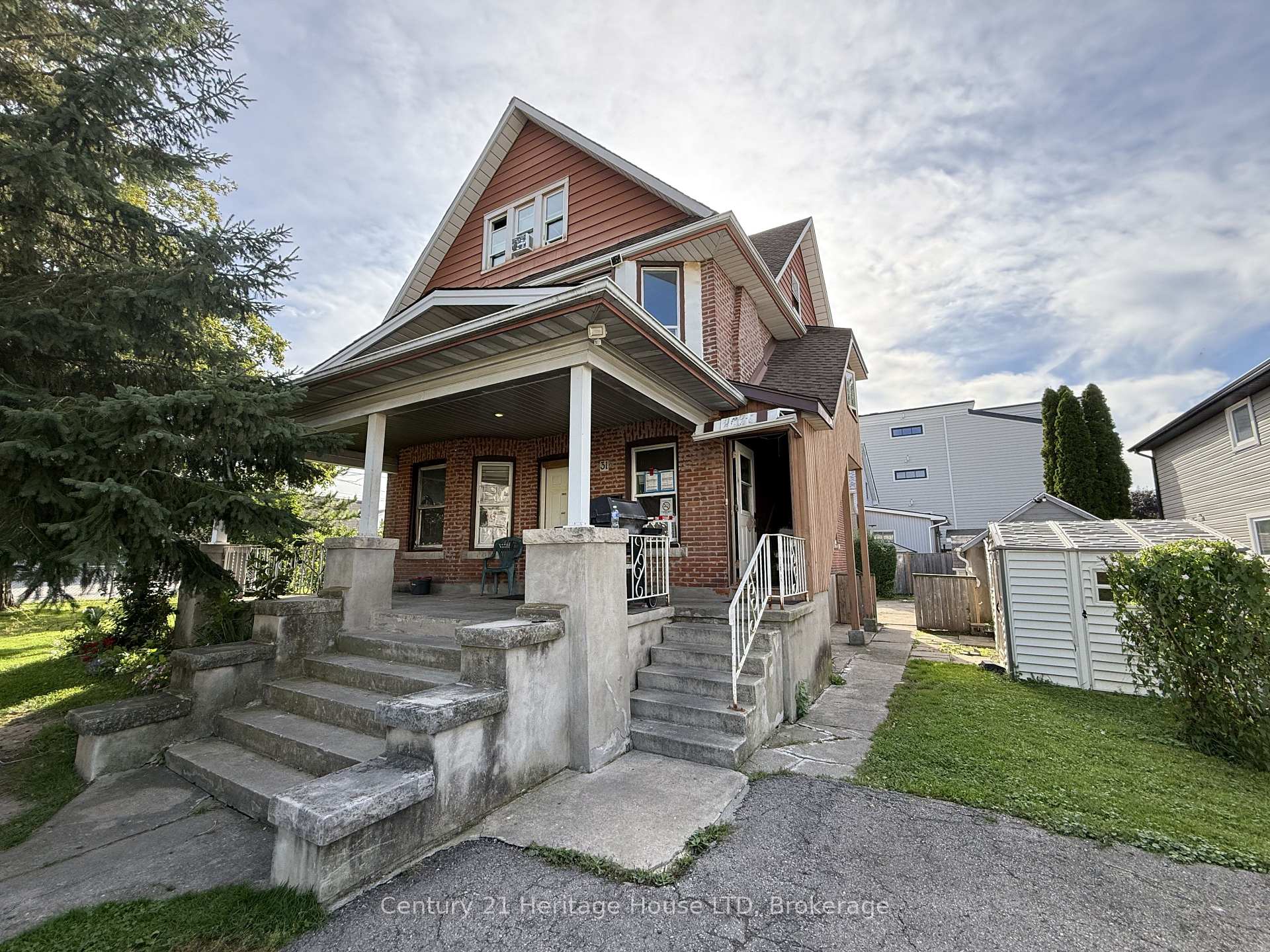 Photo 9 of 31 Pine Street N, Thorold, Thorold Downtown — HOMEH