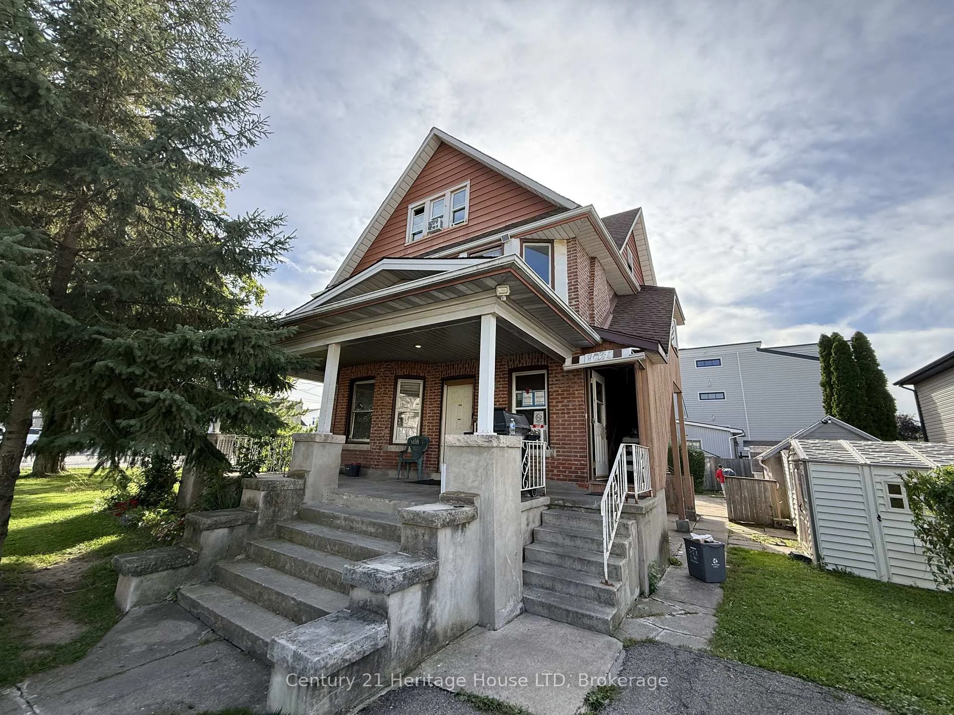 Photo 15 of 31 Pine Street N, Thorold, Thorold Downtown — HOMEH