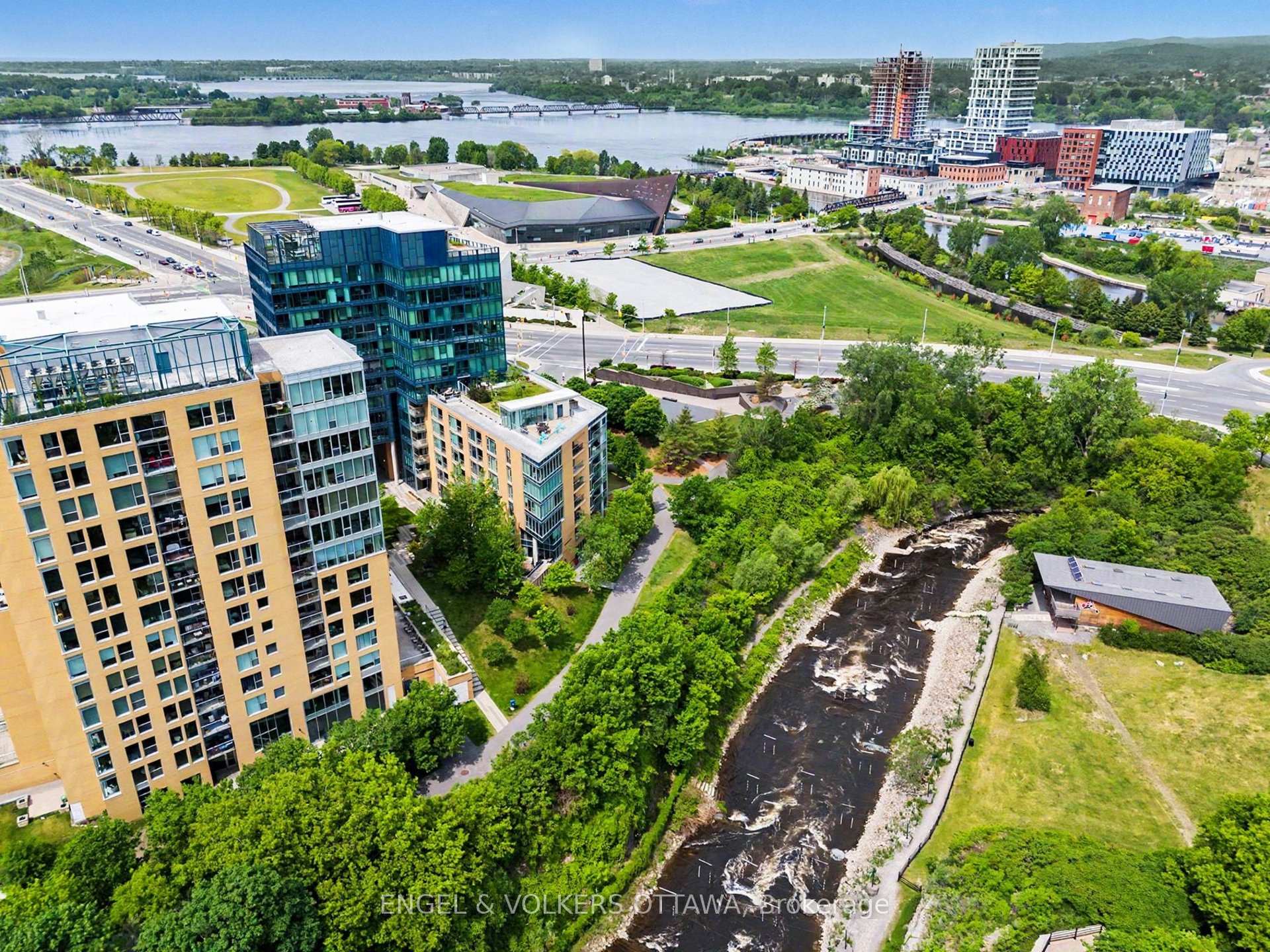 Photo 2 of Unit 805, 200 Lett Street, Ottawa, West Centre Town — HOMEH