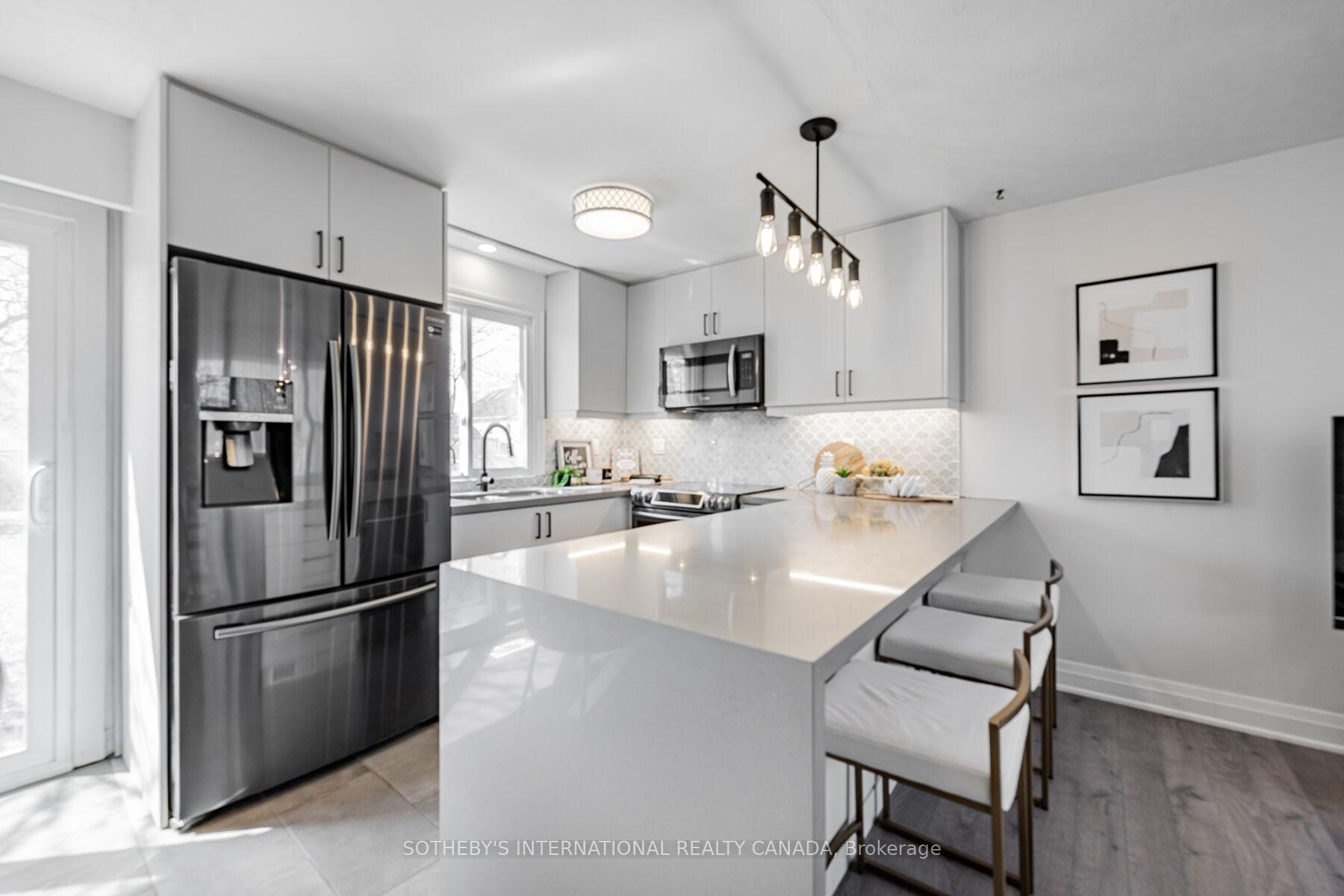 Photo 9 of 4075A Lawrence Avenue E, Scarborough, West Hill — HOMEH
