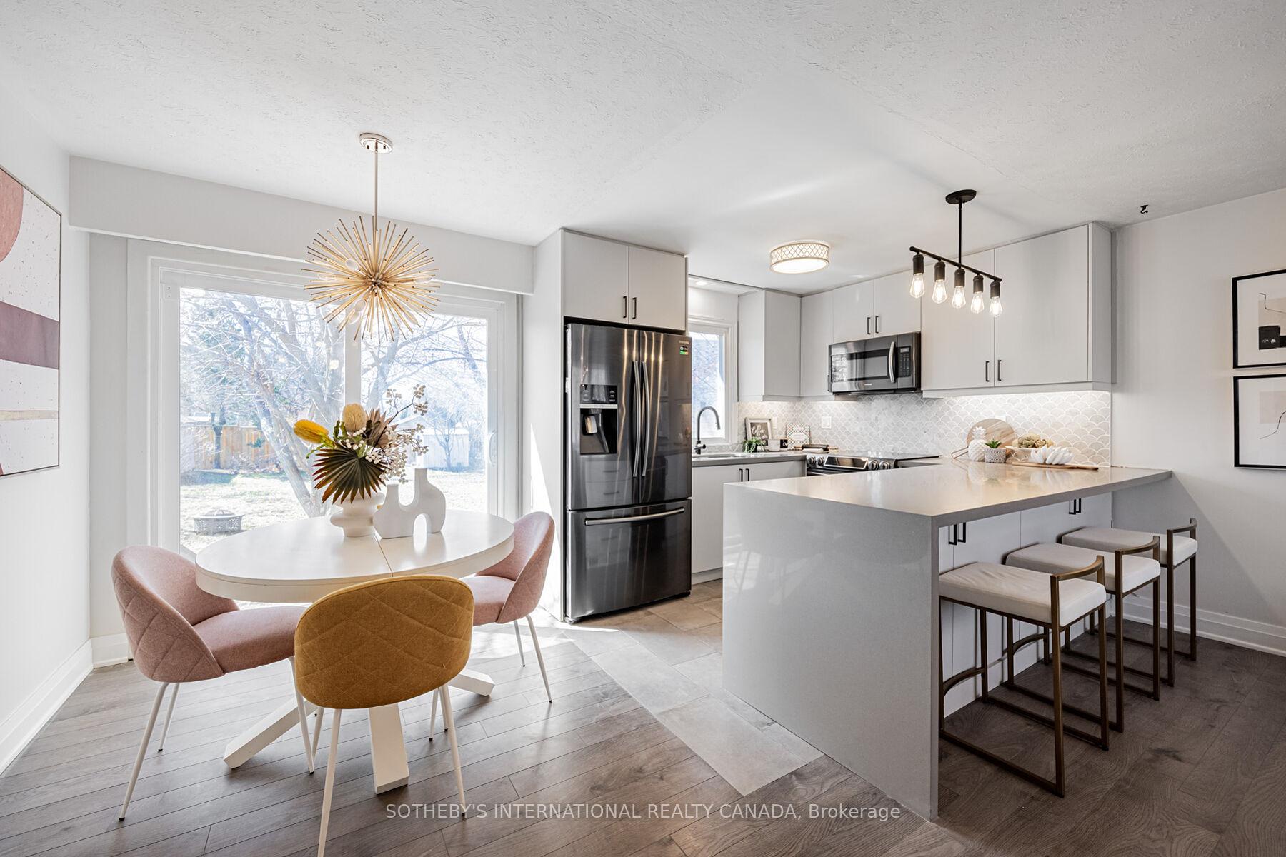Photo 12 of 4075A Lawrence Avenue E, Scarborough, West Hill — HOMEH