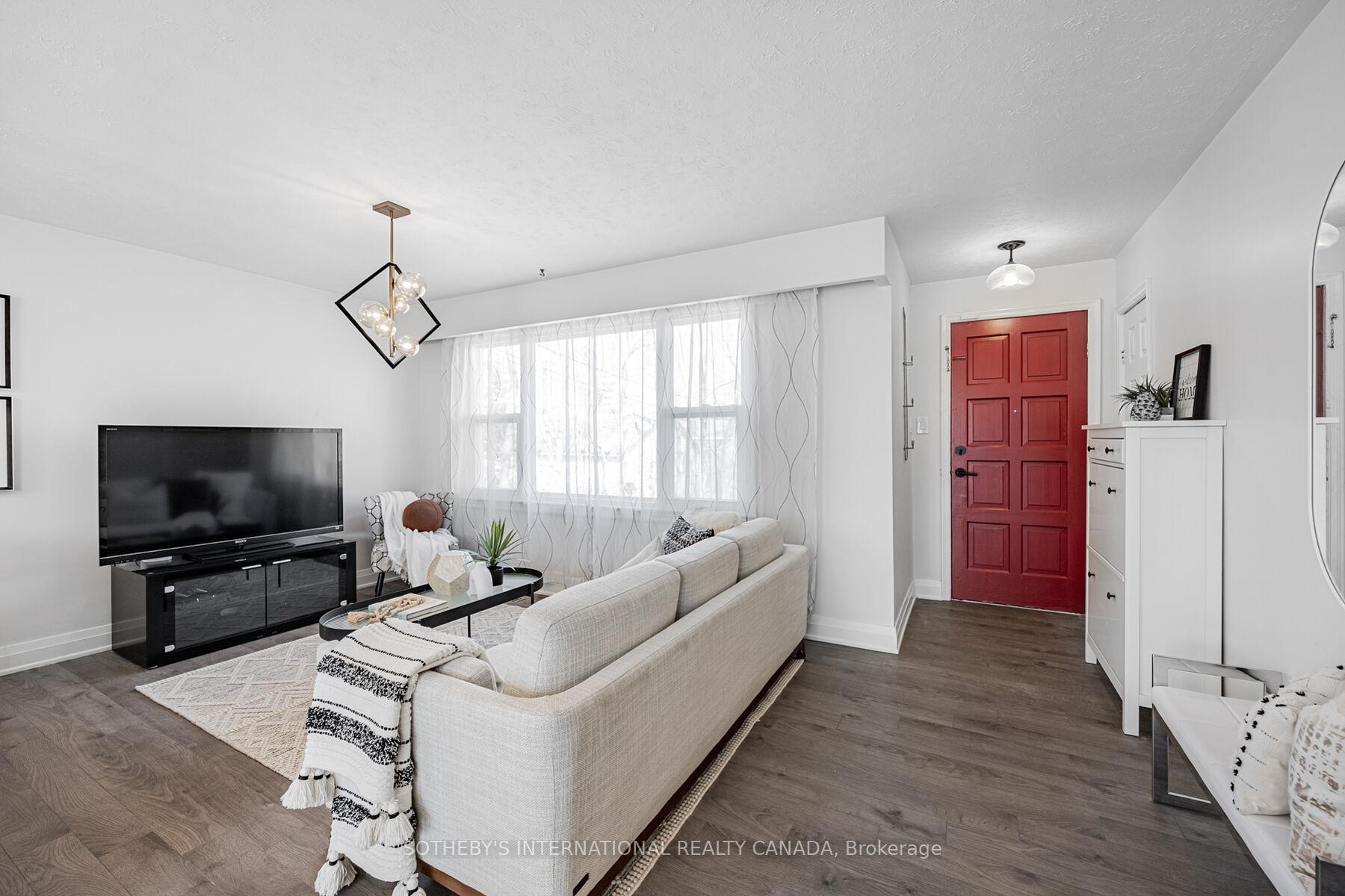 Photo 14 of 4075A Lawrence Avenue E, Scarborough, West Hill — HOMEH