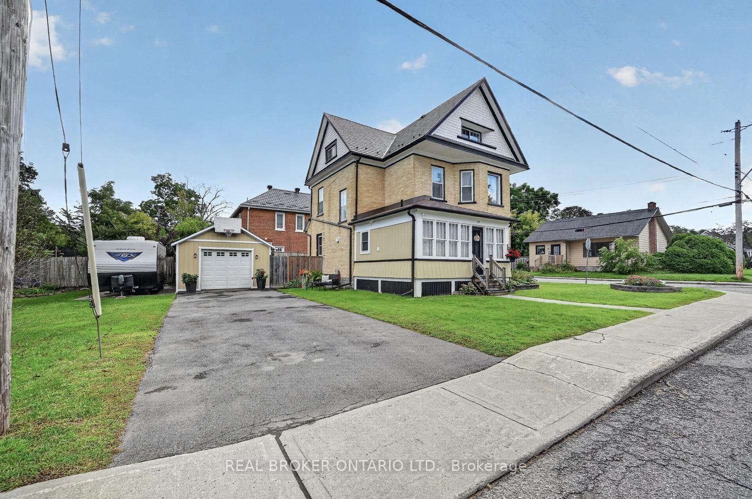 Photo 2 of 27 Abel Street, Smiths Falls, Smiths Falls — HOMEH