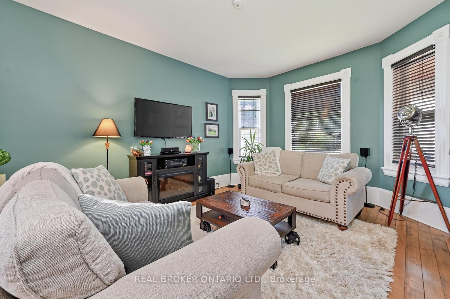 Photo 9 of 27 Abel Street, Smiths Falls, Smiths Falls — HOMEH