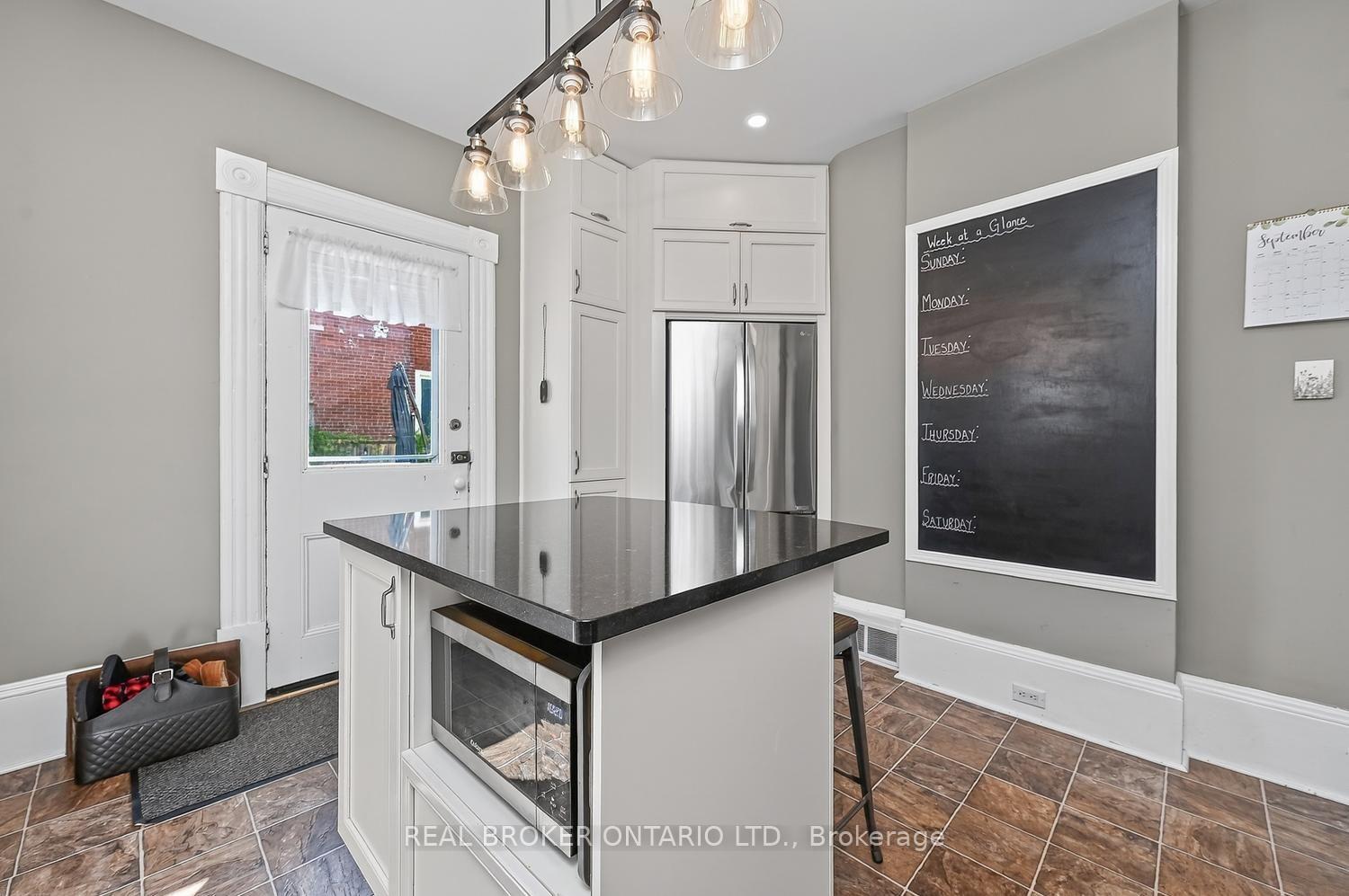 Photo 15 of 27 Abel Street, Smiths Falls, Smiths Falls — HOMEH