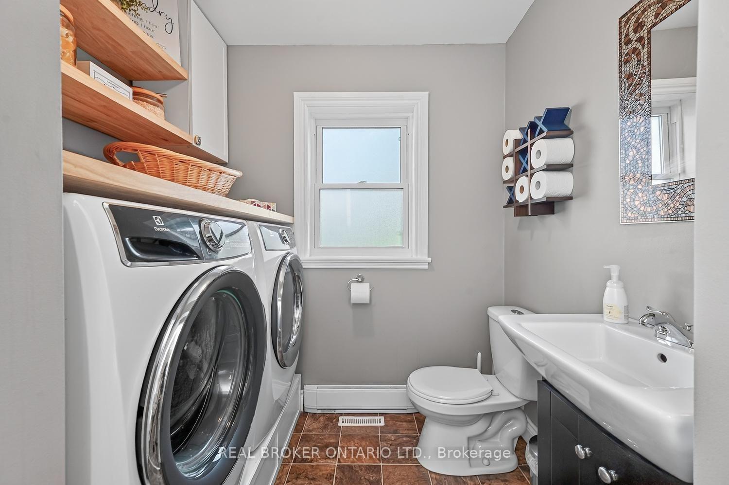 Photo 19 of 27 Abel Street, Smiths Falls, Smiths Falls — HOMEH