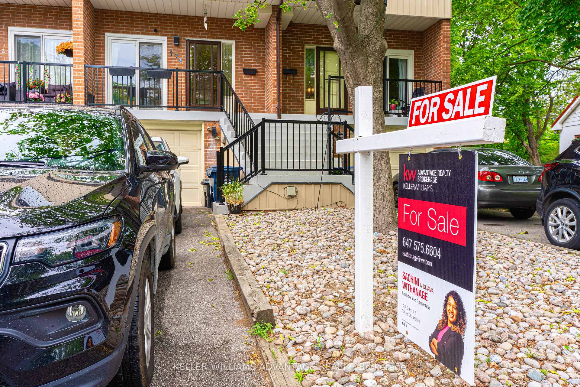 Photo 2 of 174 Homestead Road, Scarborough, West Hill — HOMEH