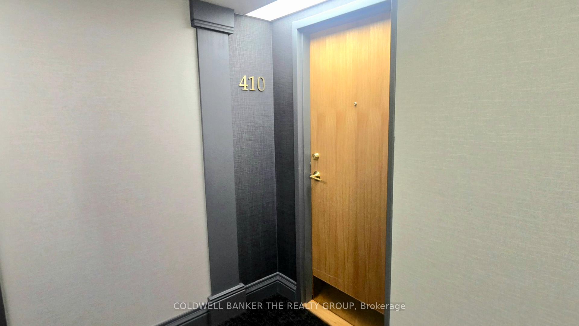 Photo 3 of Unit 410, 330 Mill Street S, Brampton, Brampton South — HOMEH