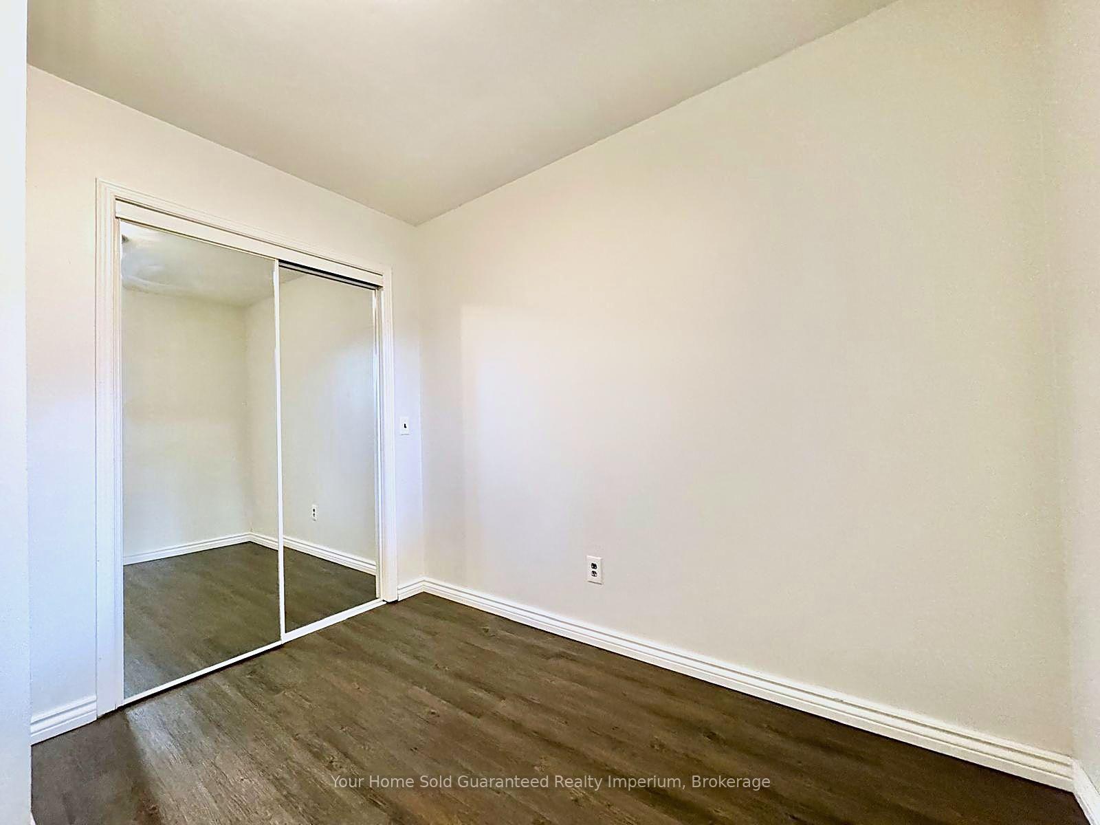 Photo 6 of Unit Upper (B), 59 Queenston Street, St. Catharines, E. Chester — HOMEH