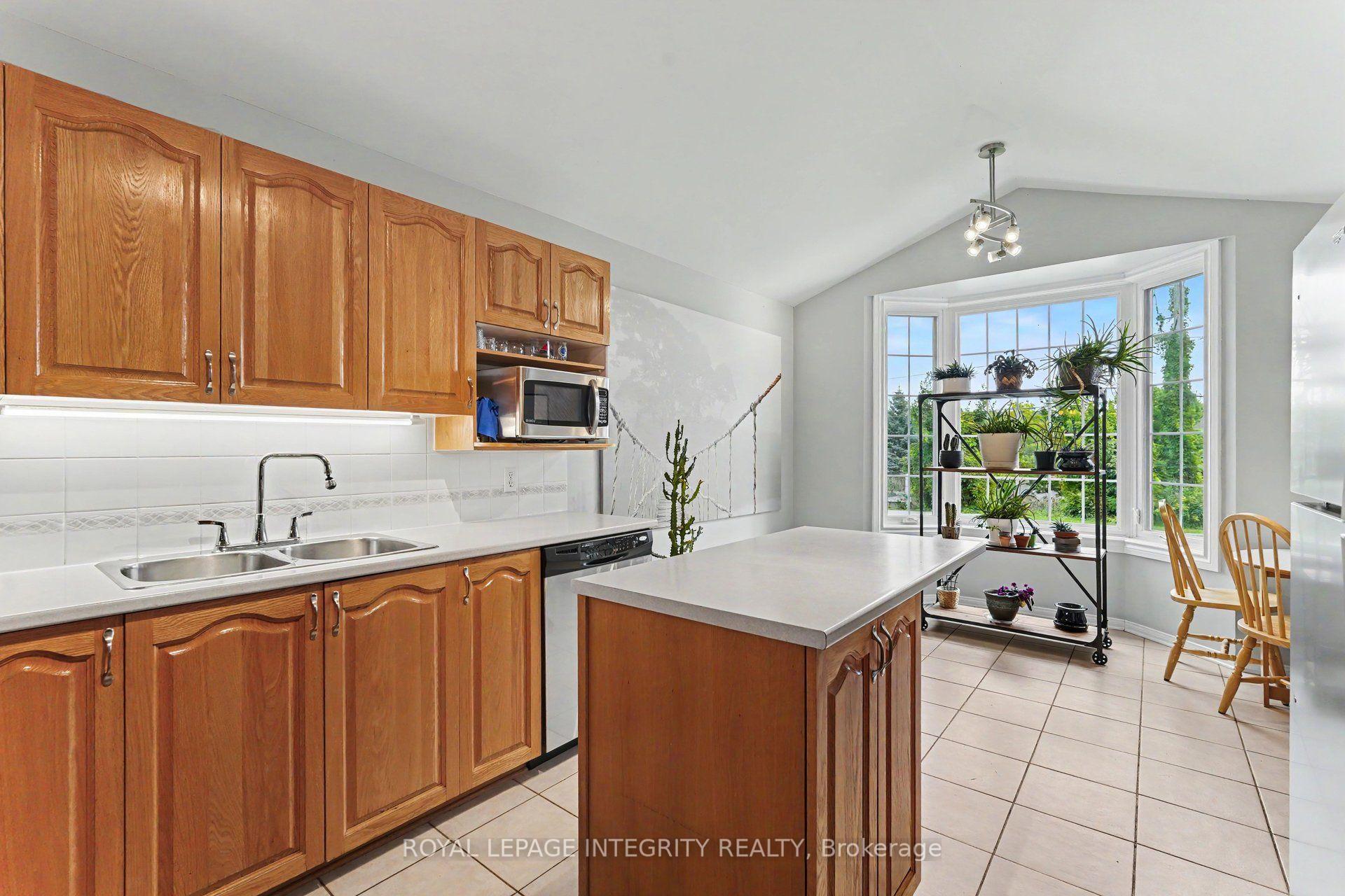 Photo 7 of 50 Baypointe Crescent, Ottawa, Barrhaven East — HOMEH
