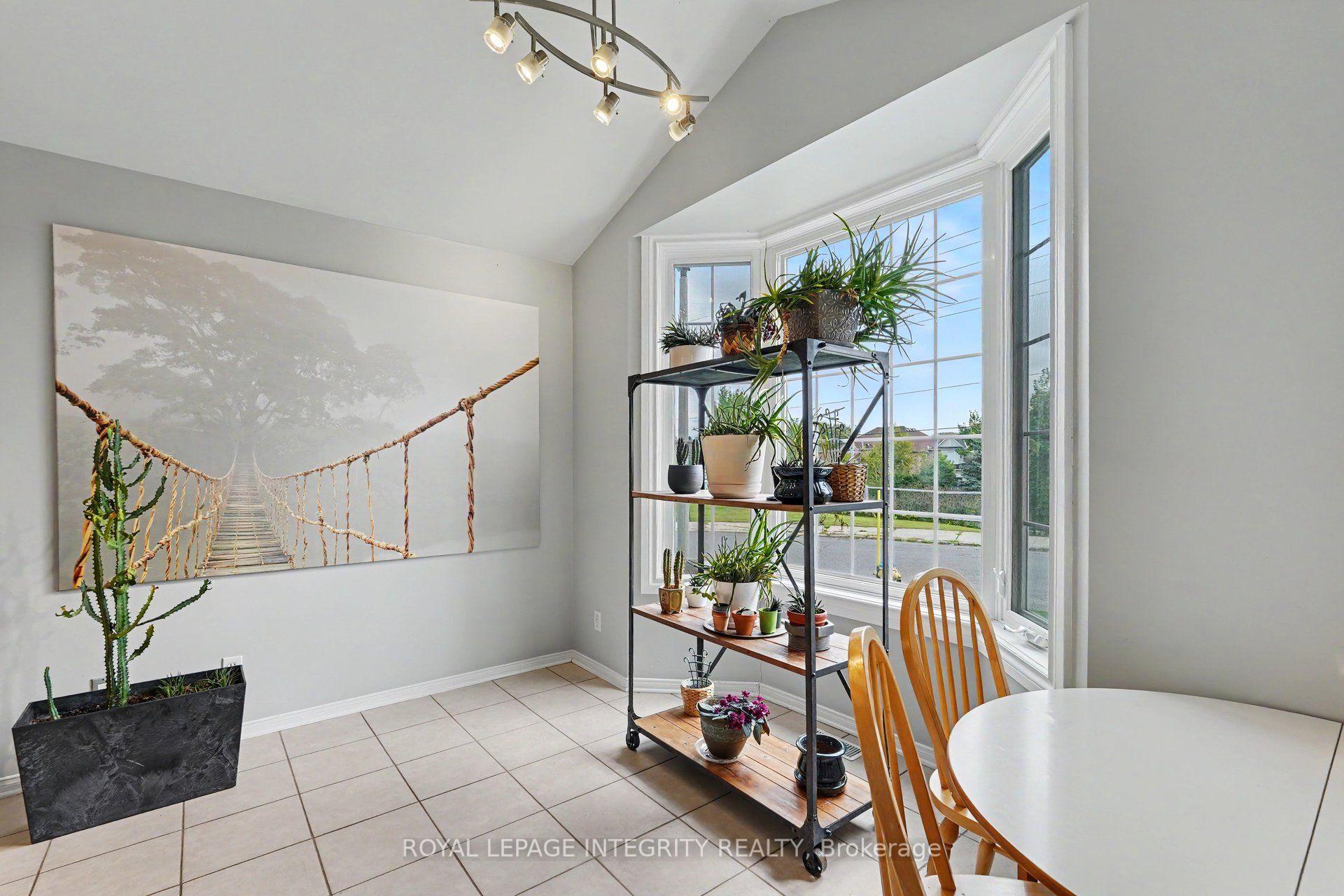Photo 8 of 50 Baypointe Crescent, Ottawa, Barrhaven East — HOMEH